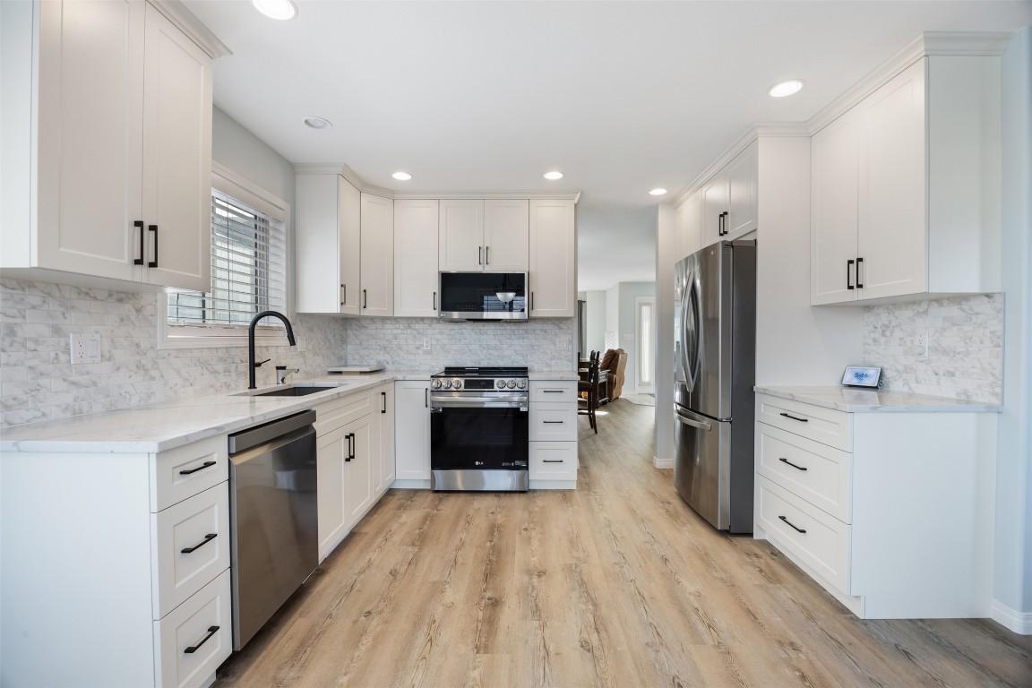 









536


Red Wing

Drive,
Penticton,




BC
V2A 8N7

