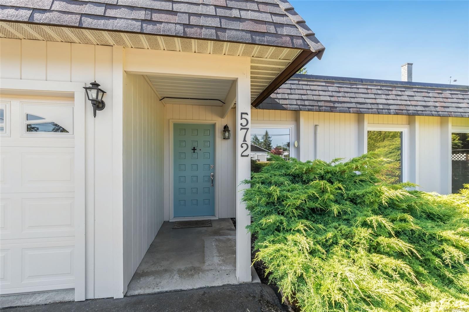









572


Morison

Ave,
Parksville,




BC
V9P 1H4


