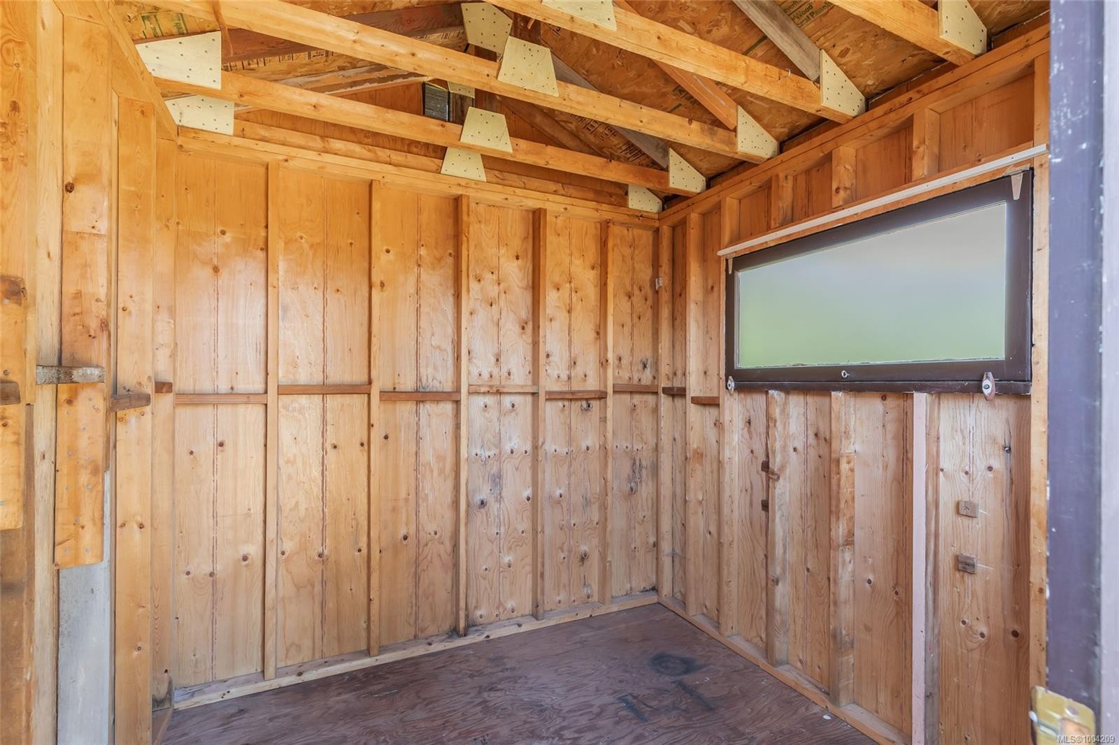 









572


Morison

Ave,
Parksville,




BC
V9P 1H4


