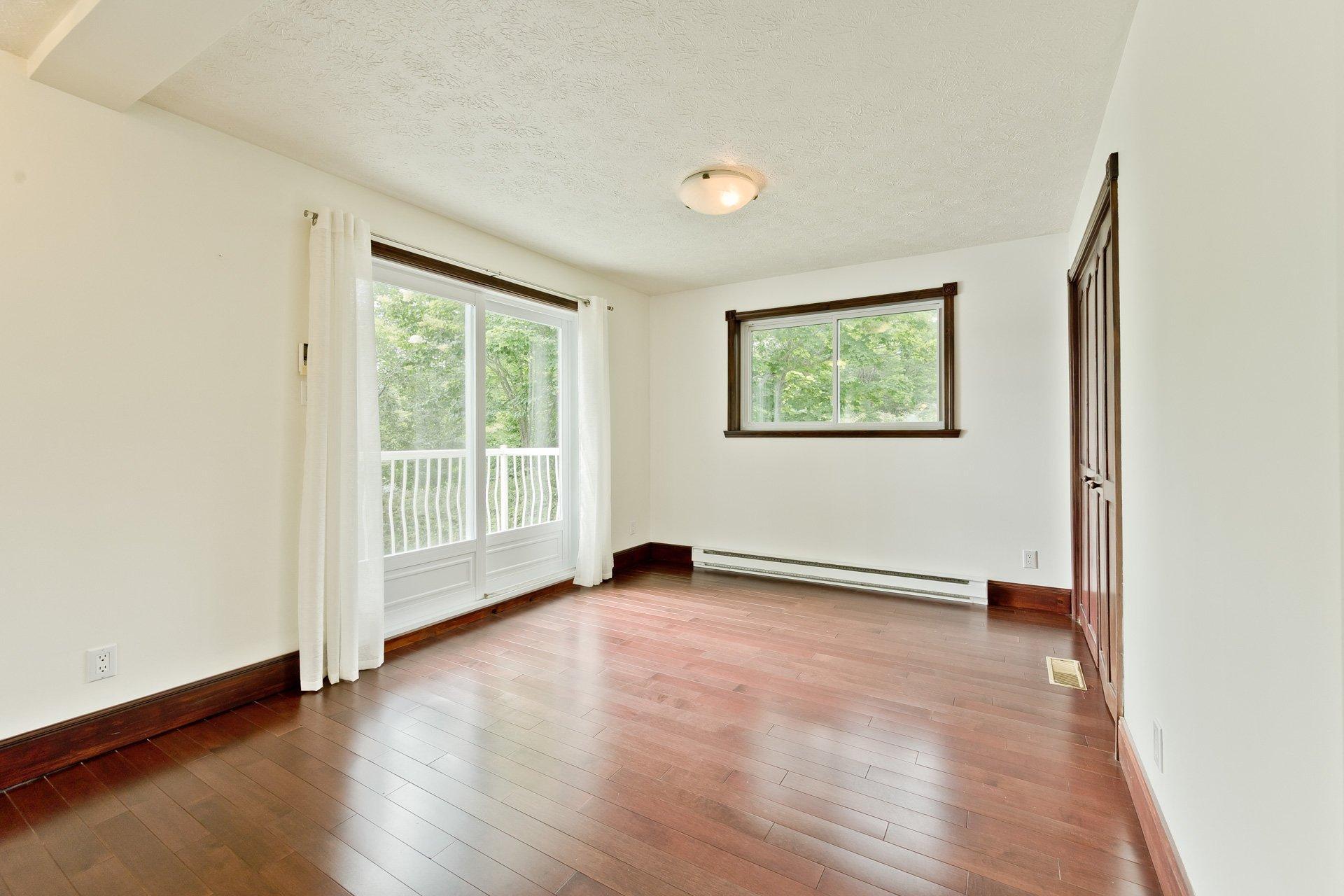 









195


Rue Fontaine

,
Saint-Denis-de-Brompton,




QC
J0B2P0

