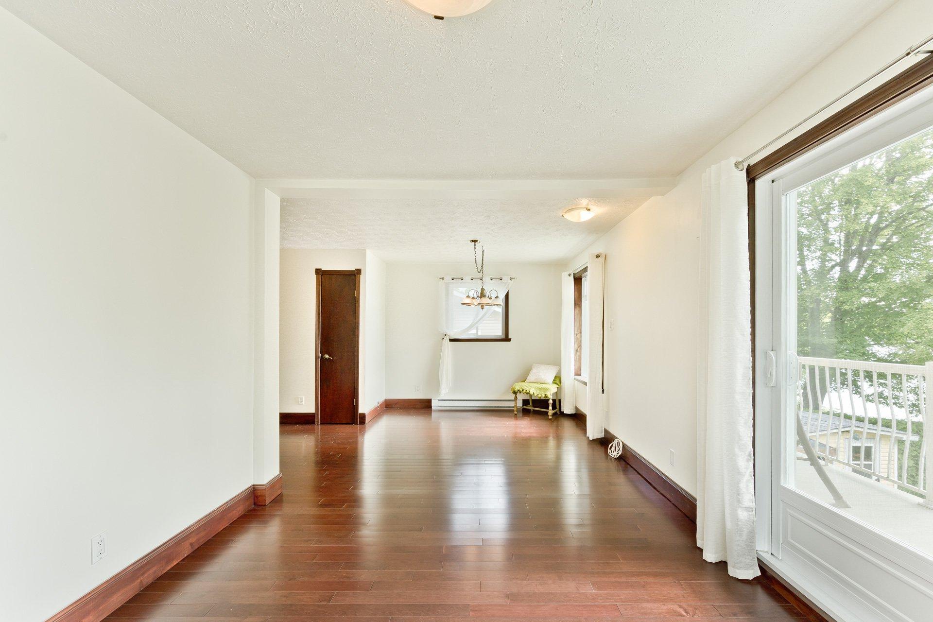 









195


Rue Fontaine

,
Saint-Denis-de-Brompton,




QC
J0B2P0

