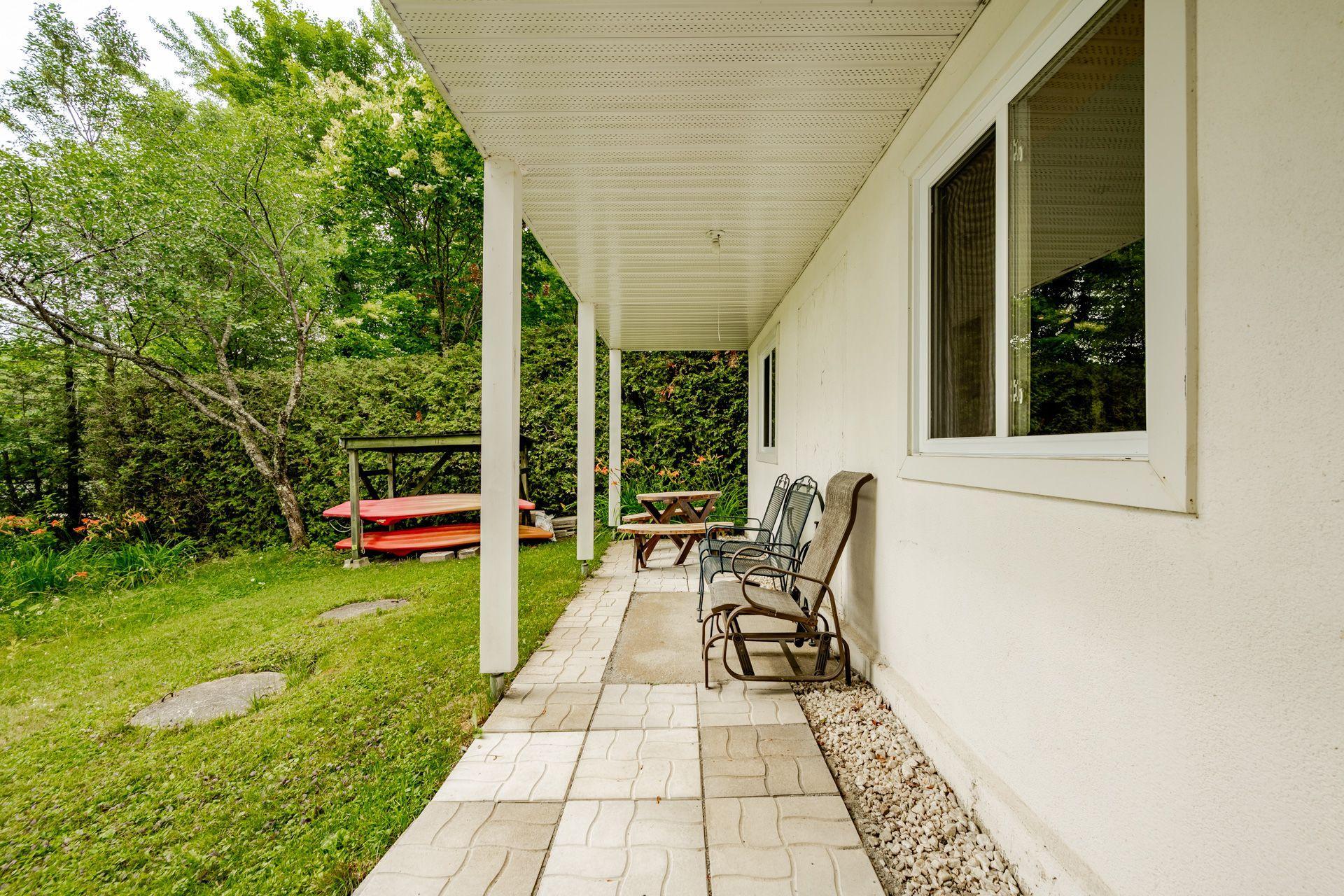 









195


Rue Fontaine

,
Saint-Denis-de-Brompton,




QC
J0B2P0

