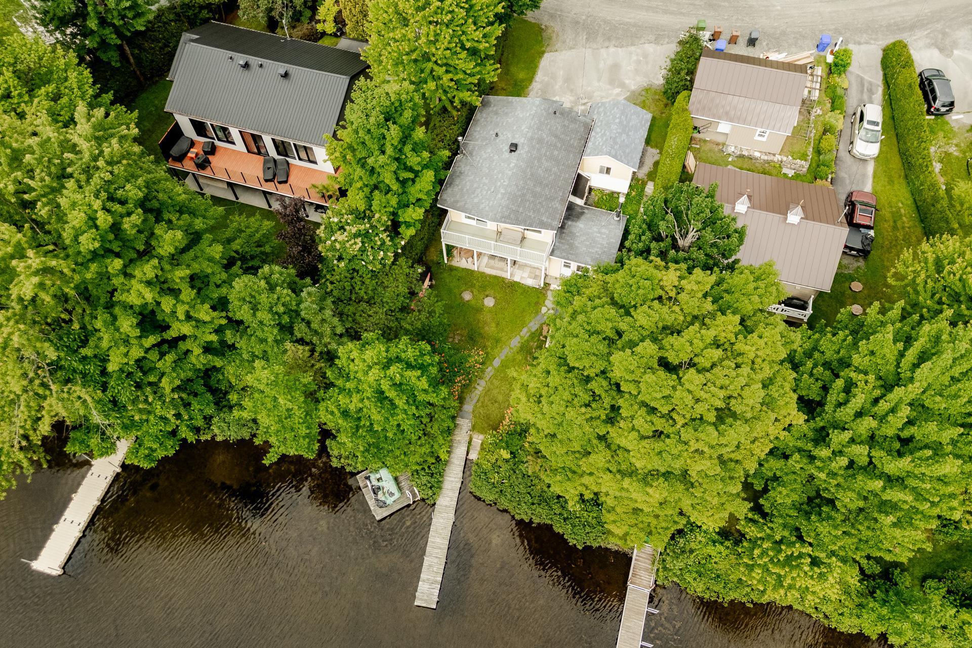 









195


Rue Fontaine

,
Saint-Denis-de-Brompton,




QC
J0B2P0

