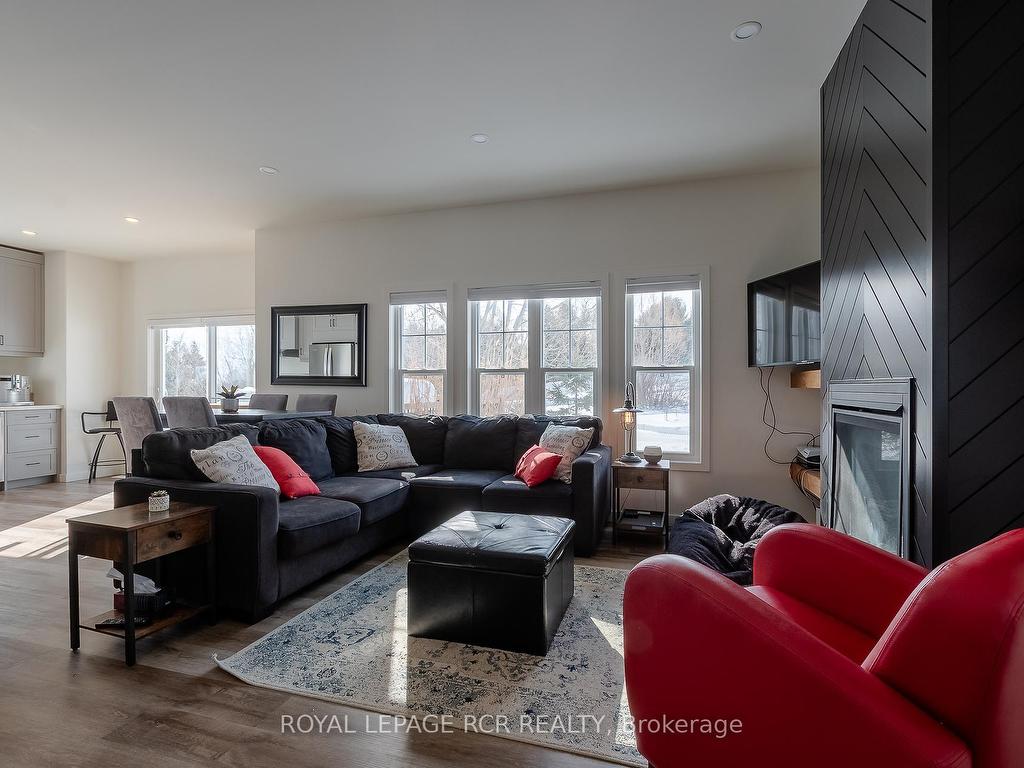 









628195


15th

Side Road,
Mulmur,




ON
L9V 0T9

