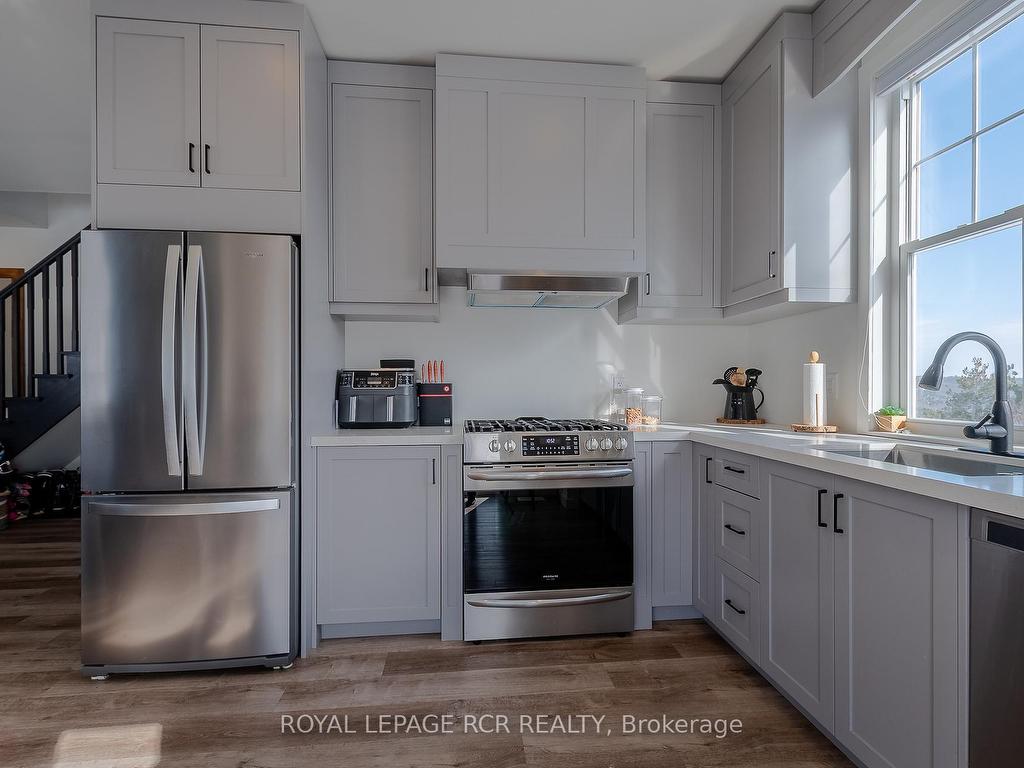 









628195


15th

Side Road,
Mulmur,




ON
L9V 0T9

