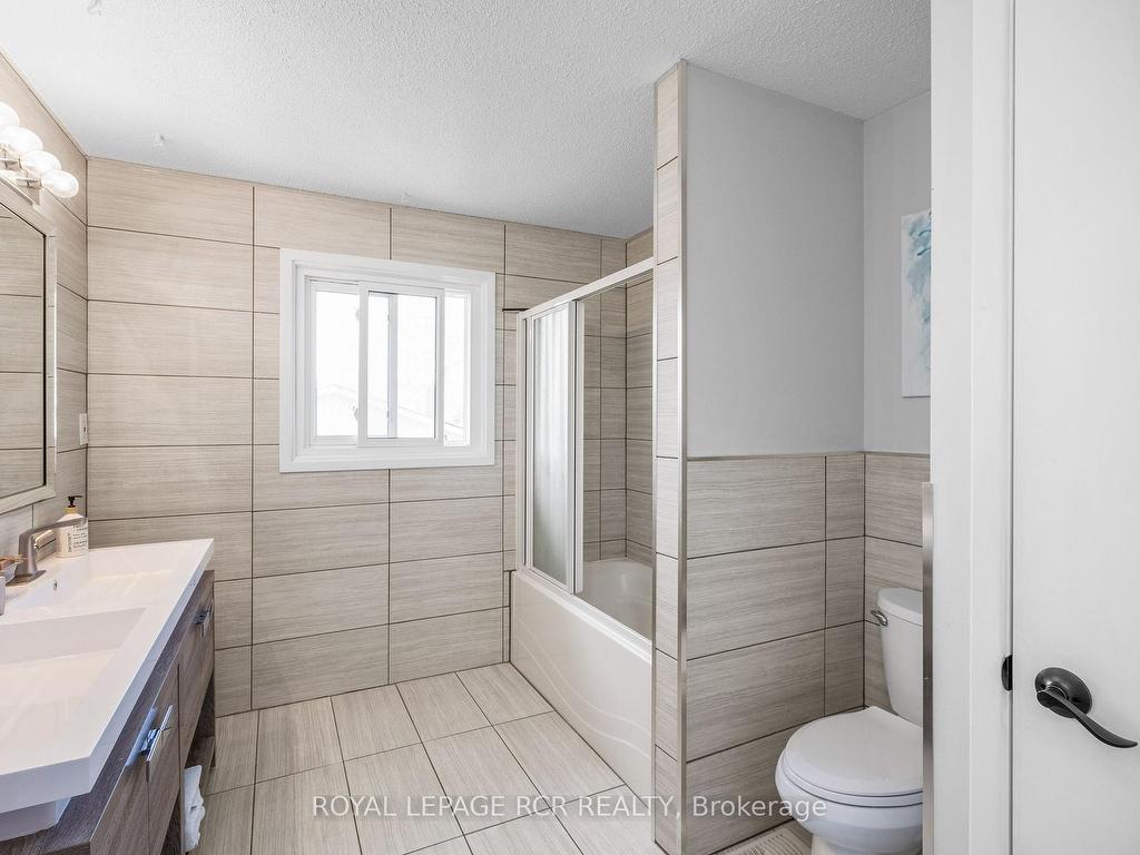 









709


Mcnaughton

Street,
South Bruce Peninsula,




ON
N0H 2T0

