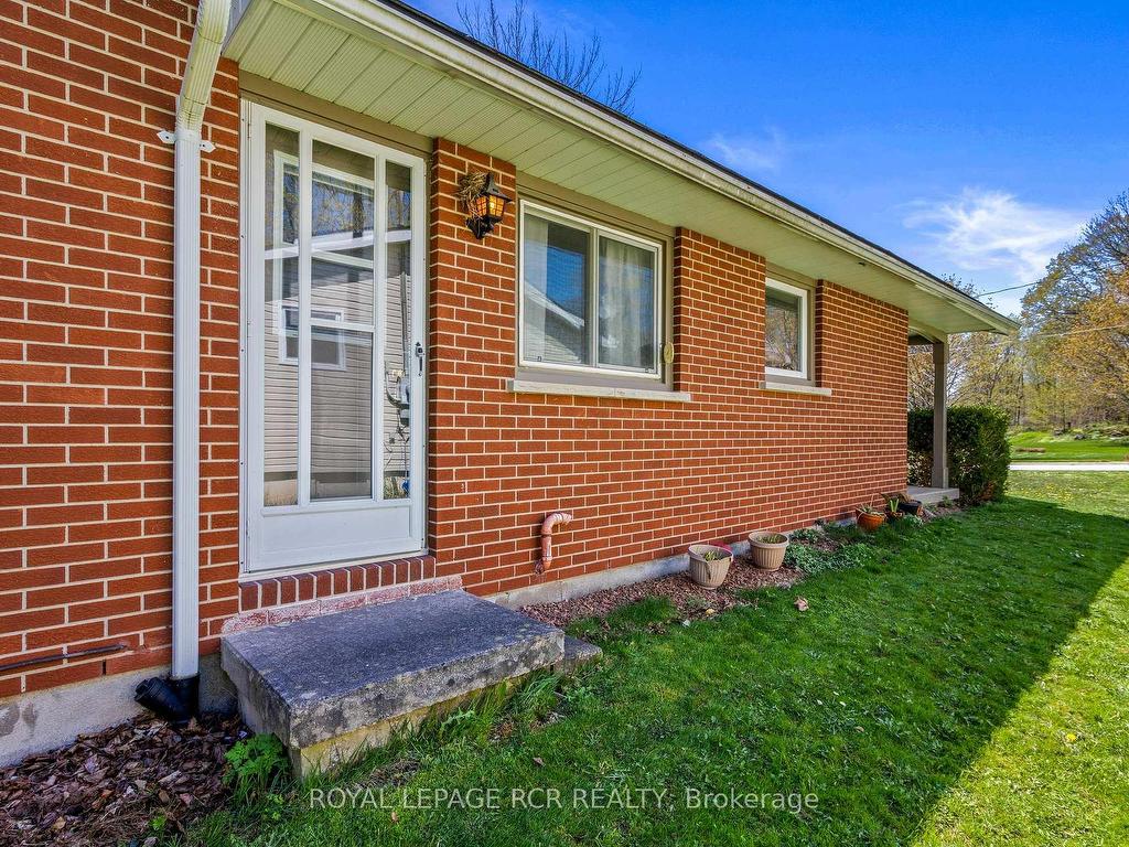









709


Mcnaughton

Street,
South Bruce Peninsula,




ON
N0H 2T0

