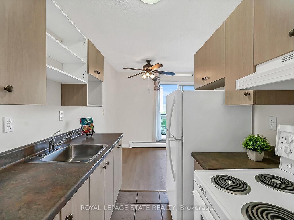 









81


Charlton

Avenue East, 702,
Hamilton,




ON
L8N 1Y7

