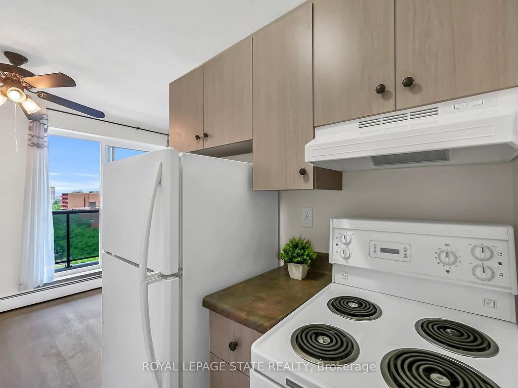 









81


Charlton

Avenue East, 702,
Hamilton,




ON
L8N 1Y7

