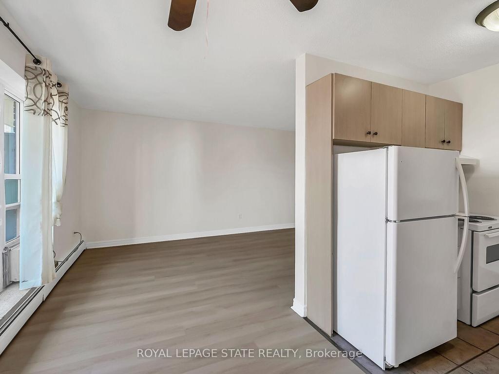 









81


Charlton

Avenue East, 702,
Hamilton,




ON
L8N 1Y7

