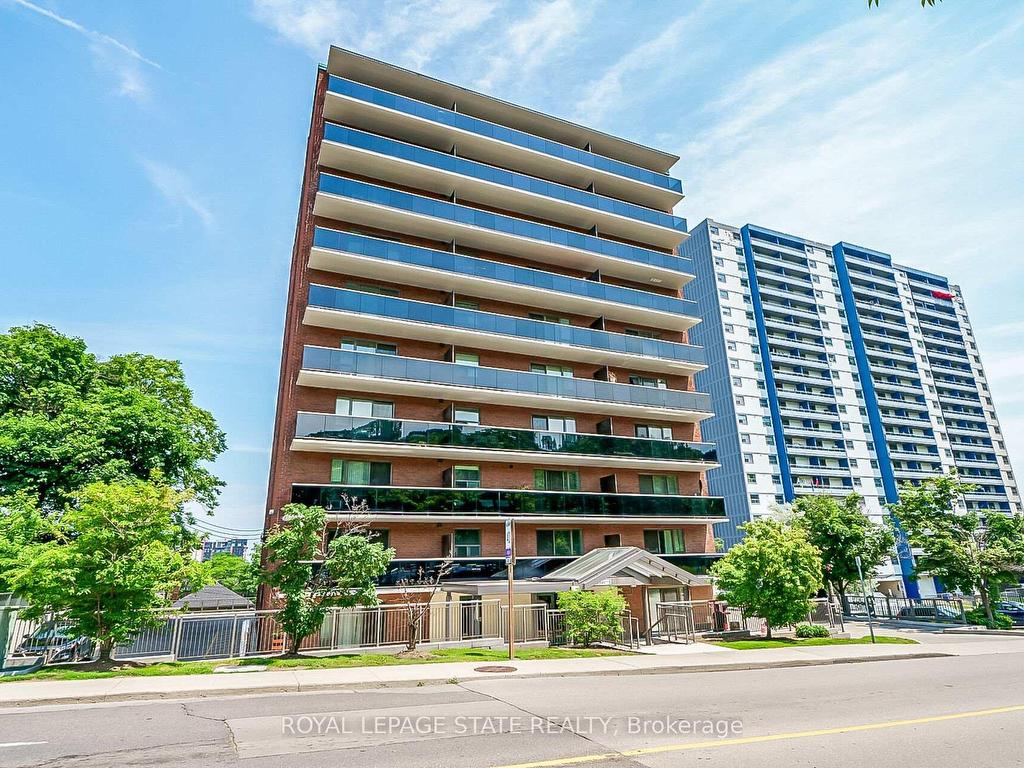









81


Charlton

Avenue East, 702,
Hamilton,




ON
L8N 1Y7

