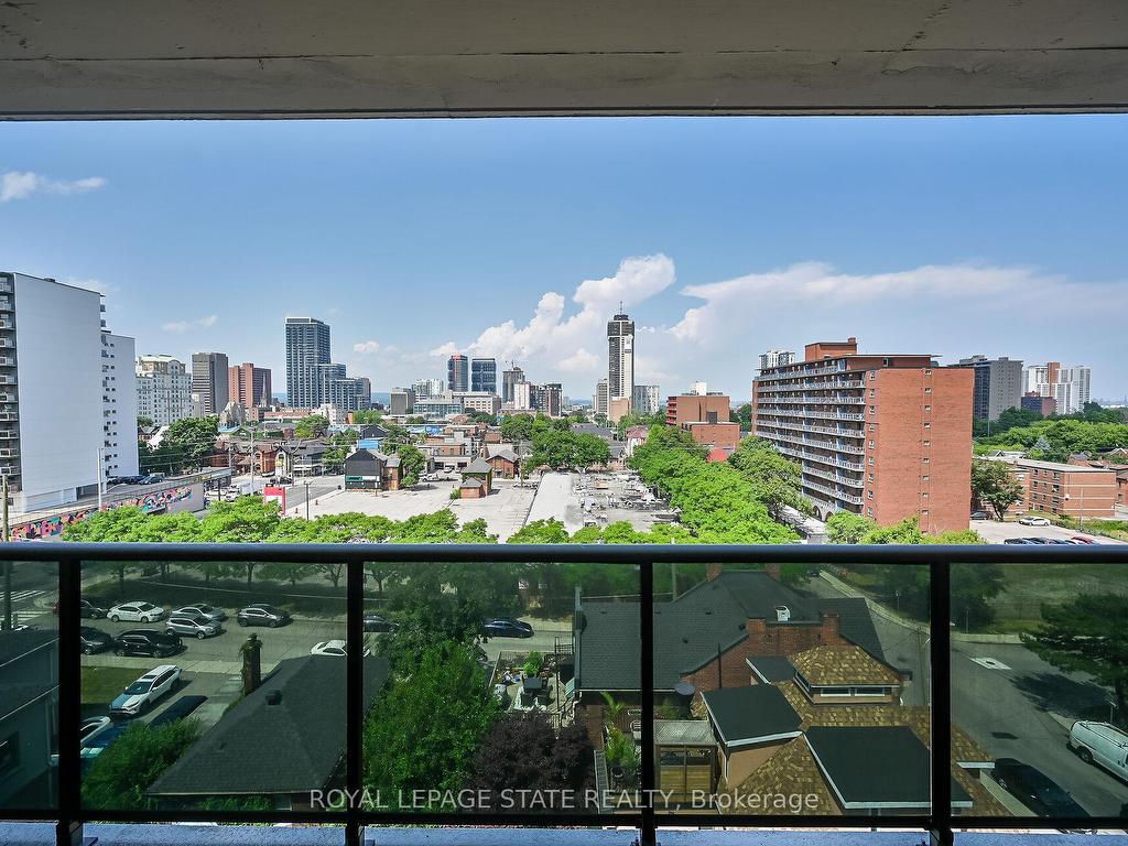 









81


Charlton

Avenue East, 702,
Hamilton,




ON
L8N 1Y7


