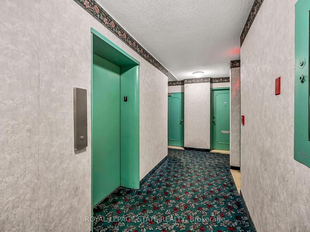 









81


Charlton

Avenue East, 702,
Hamilton,




ON
L8N 1Y7

