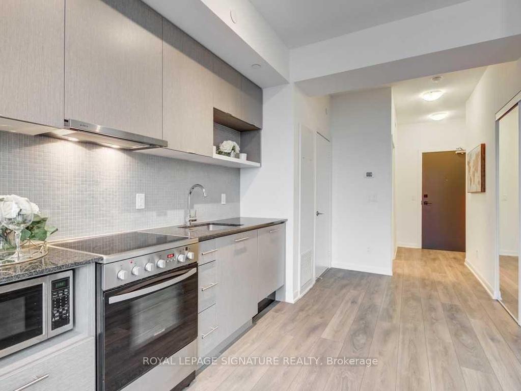 









435


Richmond

Street West, PH101,
Toronto,




ON
M5V 0N3

