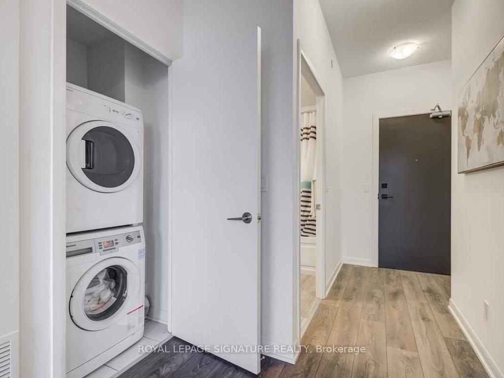 









435


Richmond

Street West, PH101,
Toronto,




ON
M5V 0N3

