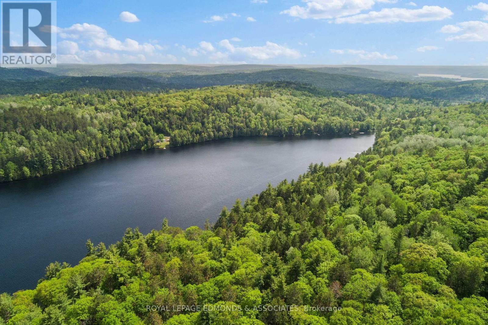 












18993 HIGHWAY 60

,
Madawaska Valley,







Ontario
K0J1B0

