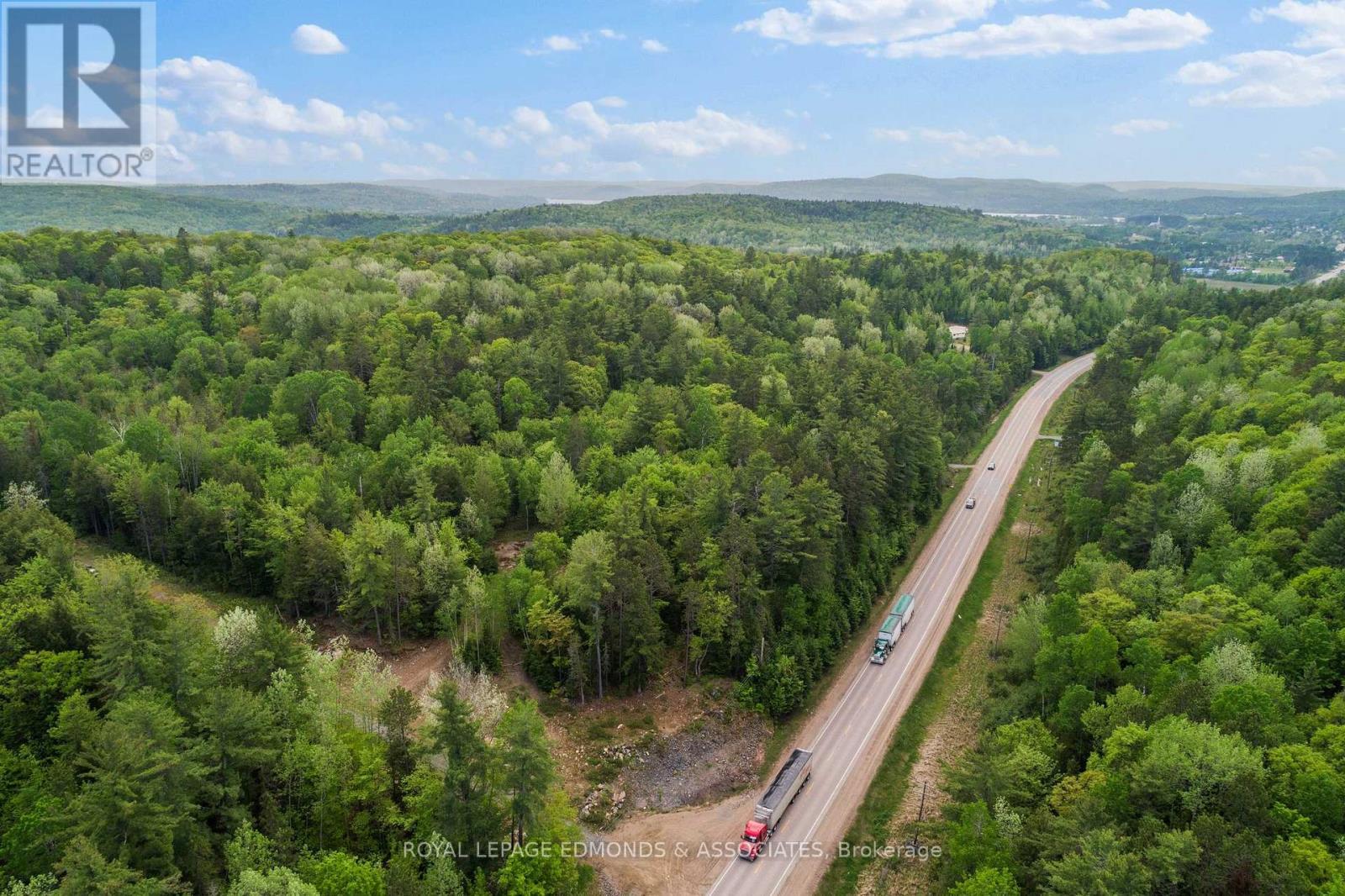 












18993 HIGHWAY 60

,
Madawaska Valley,







Ontario
K0J1B0


