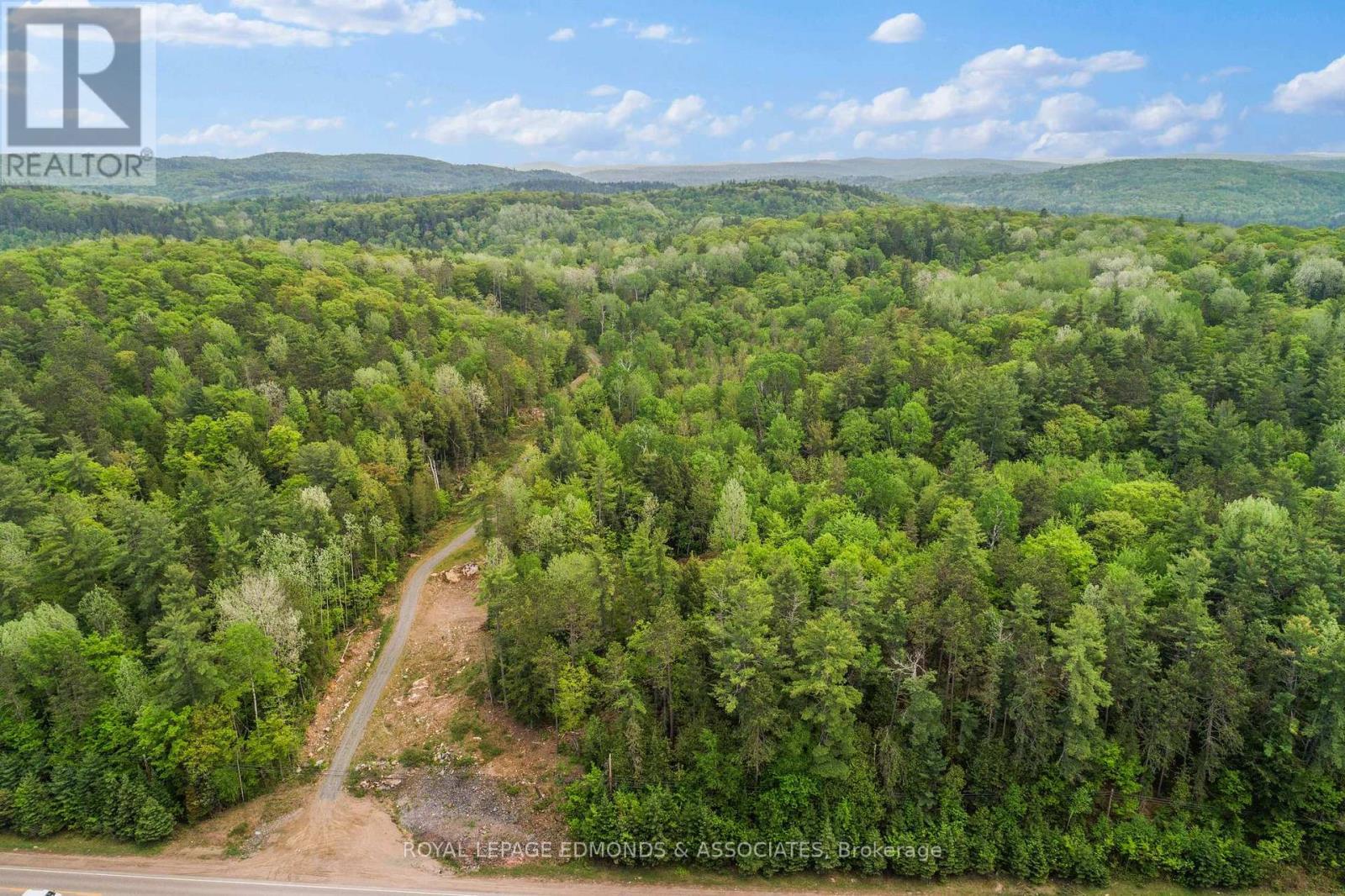 












18993 HIGHWAY 60

,
Madawaska Valley,







Ontario
K0J1B0

