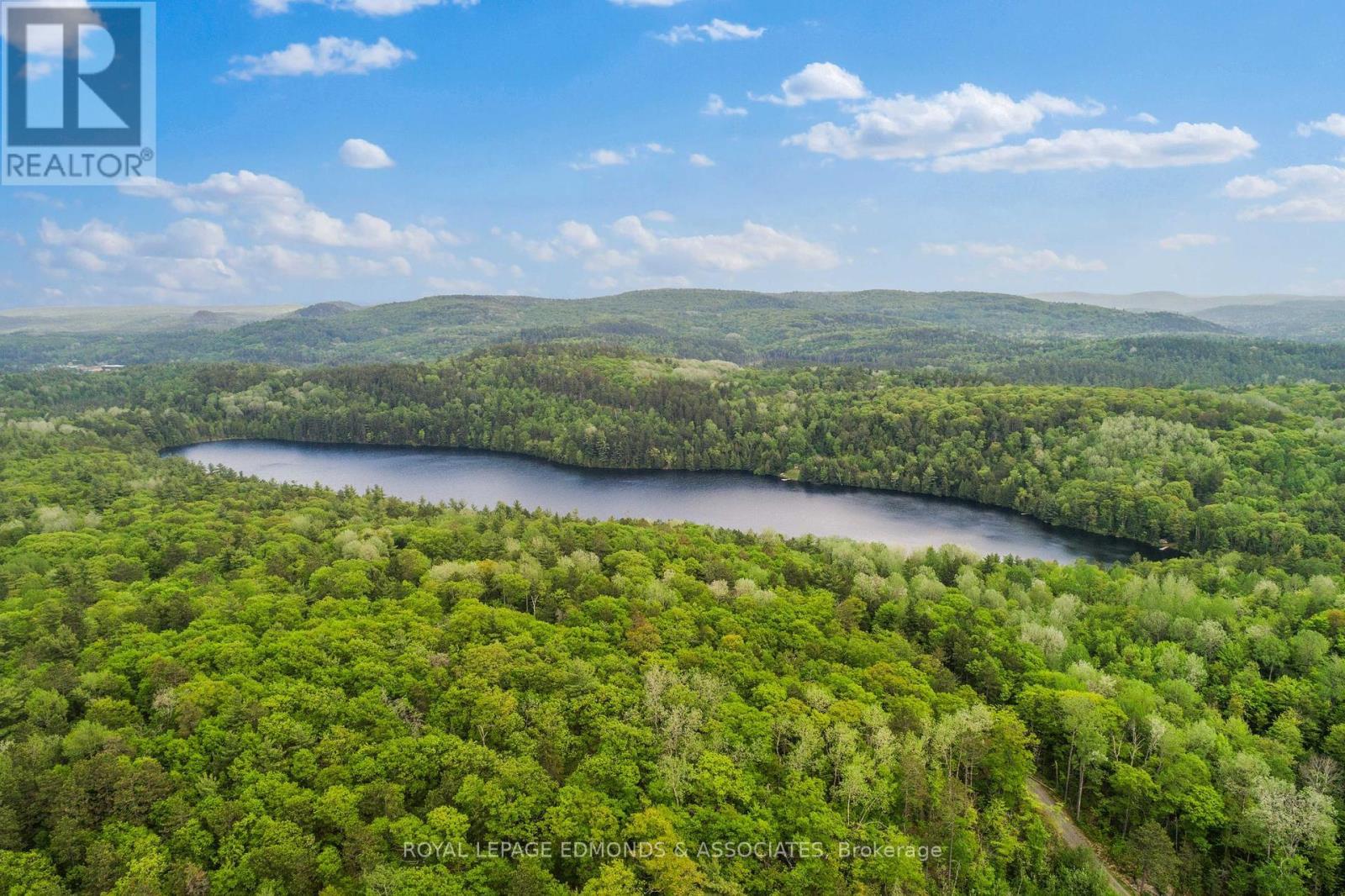 












18993 HIGHWAY 60

,
Madawaska Valley,







Ontario
K0J1B0

