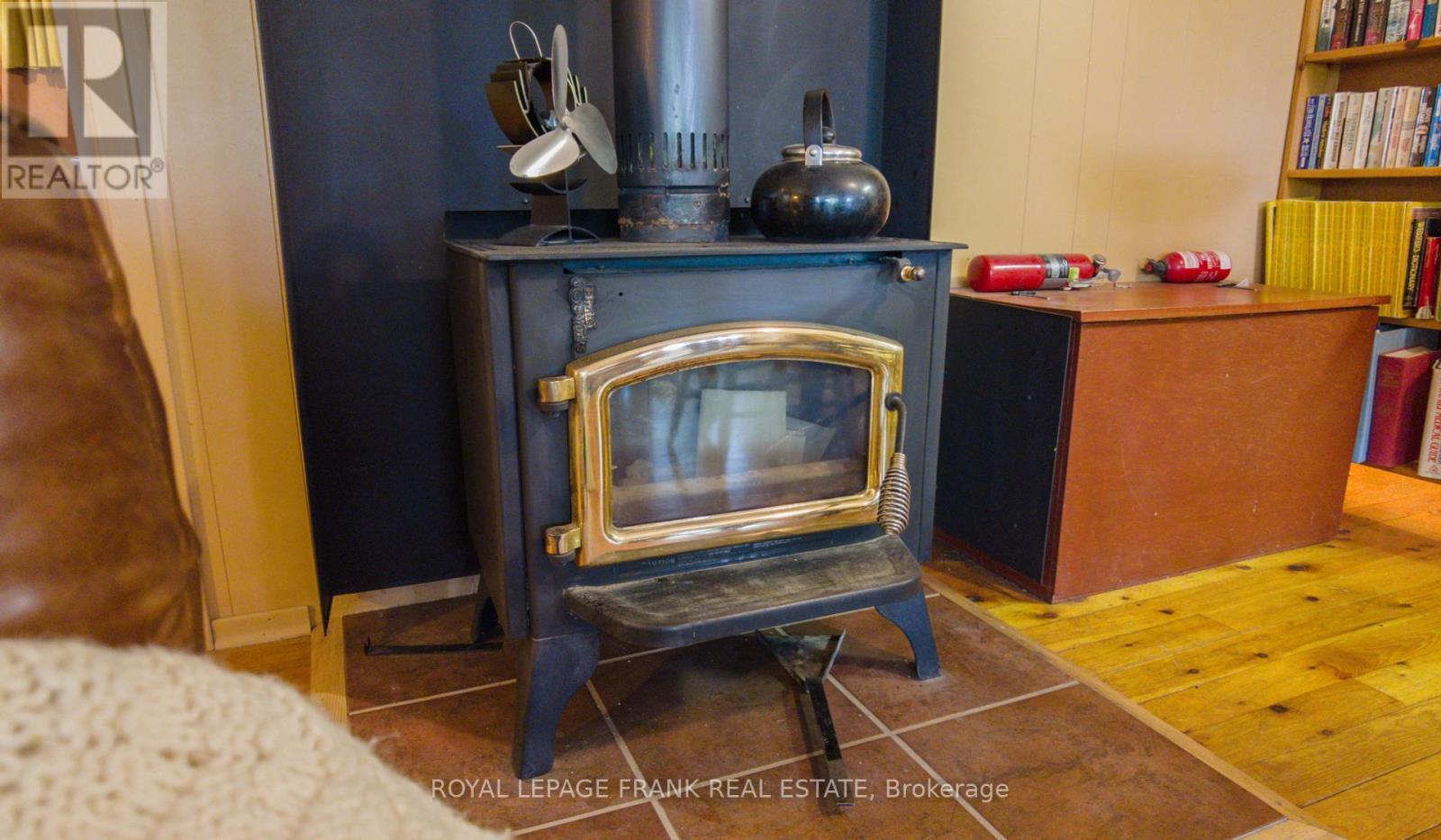 












2160 E HARTSMERE ROAD

,
Addington Highlands (Addington Highlands),




Ontario
K0L2M0

