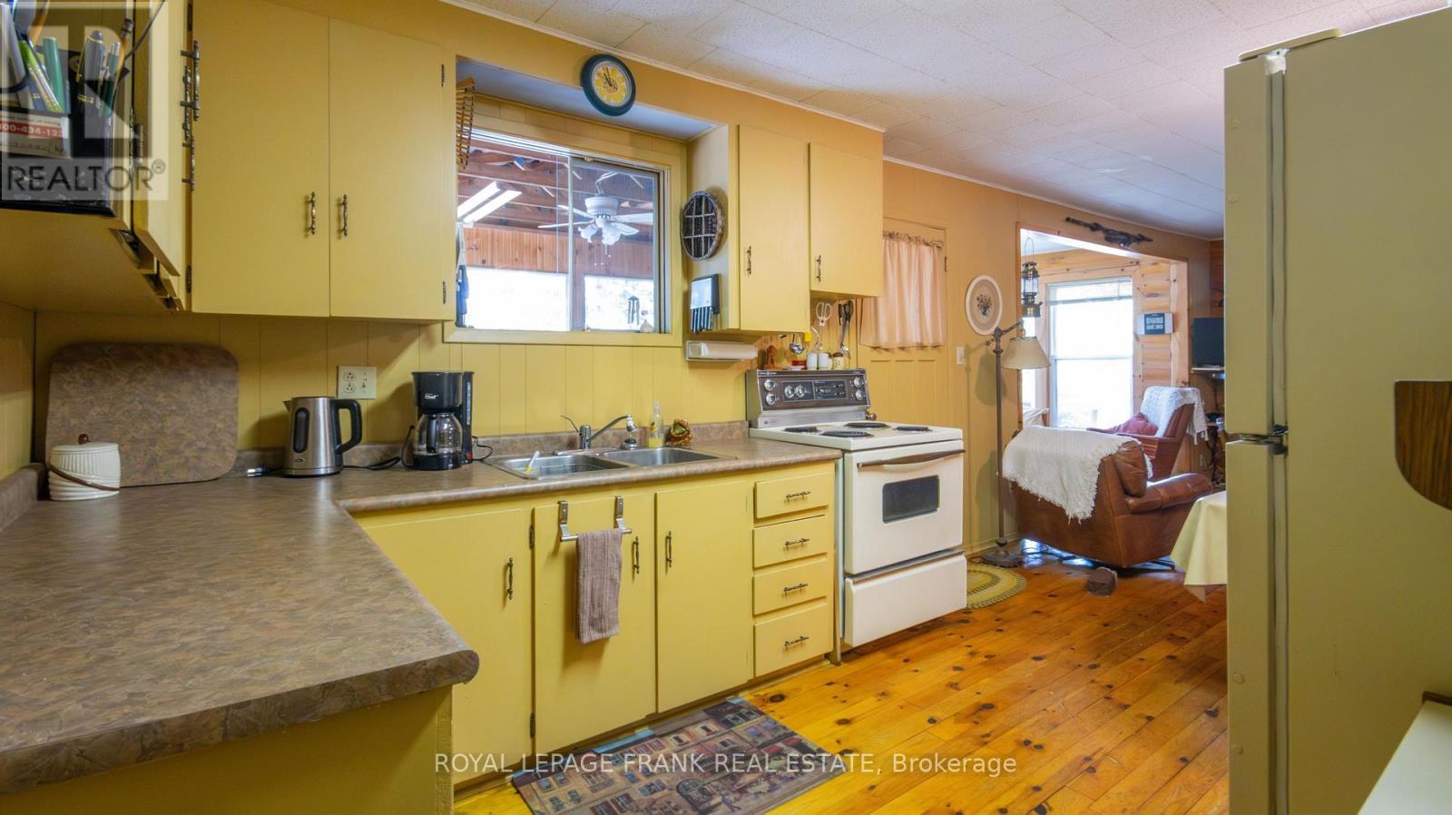 












2160 E HARTSMERE ROAD

,
Addington Highlands (Addington Highlands),




Ontario
K0L2M0

