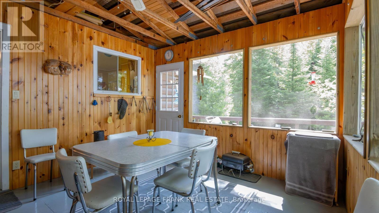 












2160 E HARTSMERE ROAD

,
Addington Highlands (Addington Highlands),




Ontario
K0L2M0

