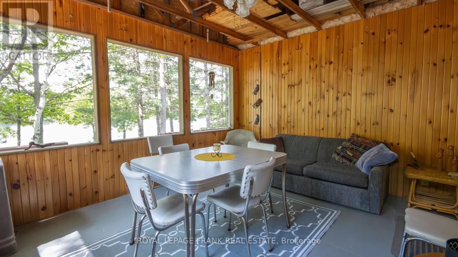 












2160 E HARTSMERE ROAD

,
Addington Highlands (Addington Highlands),




Ontario
K0L2M0

