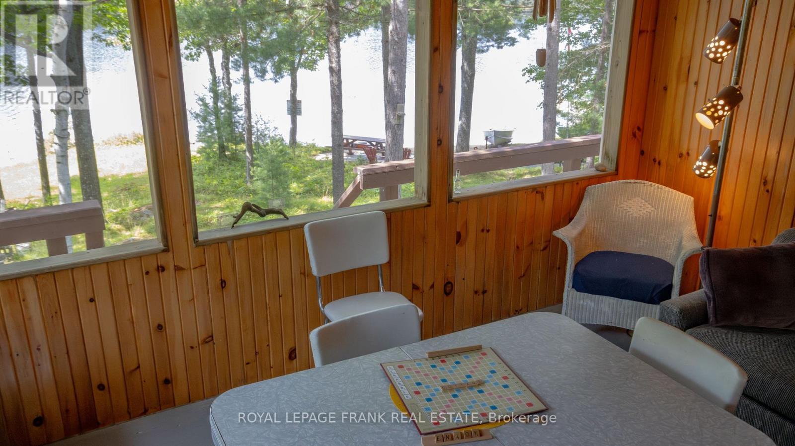 












2160 E HARTSMERE ROAD

,
Addington Highlands (Addington Highlands),




Ontario
K0L2M0

