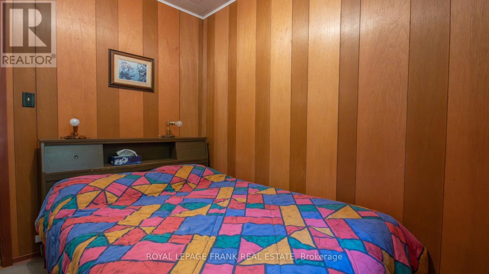 












2160 E HARTSMERE ROAD

,
Addington Highlands (Addington Highlands),




Ontario
K0L2M0

