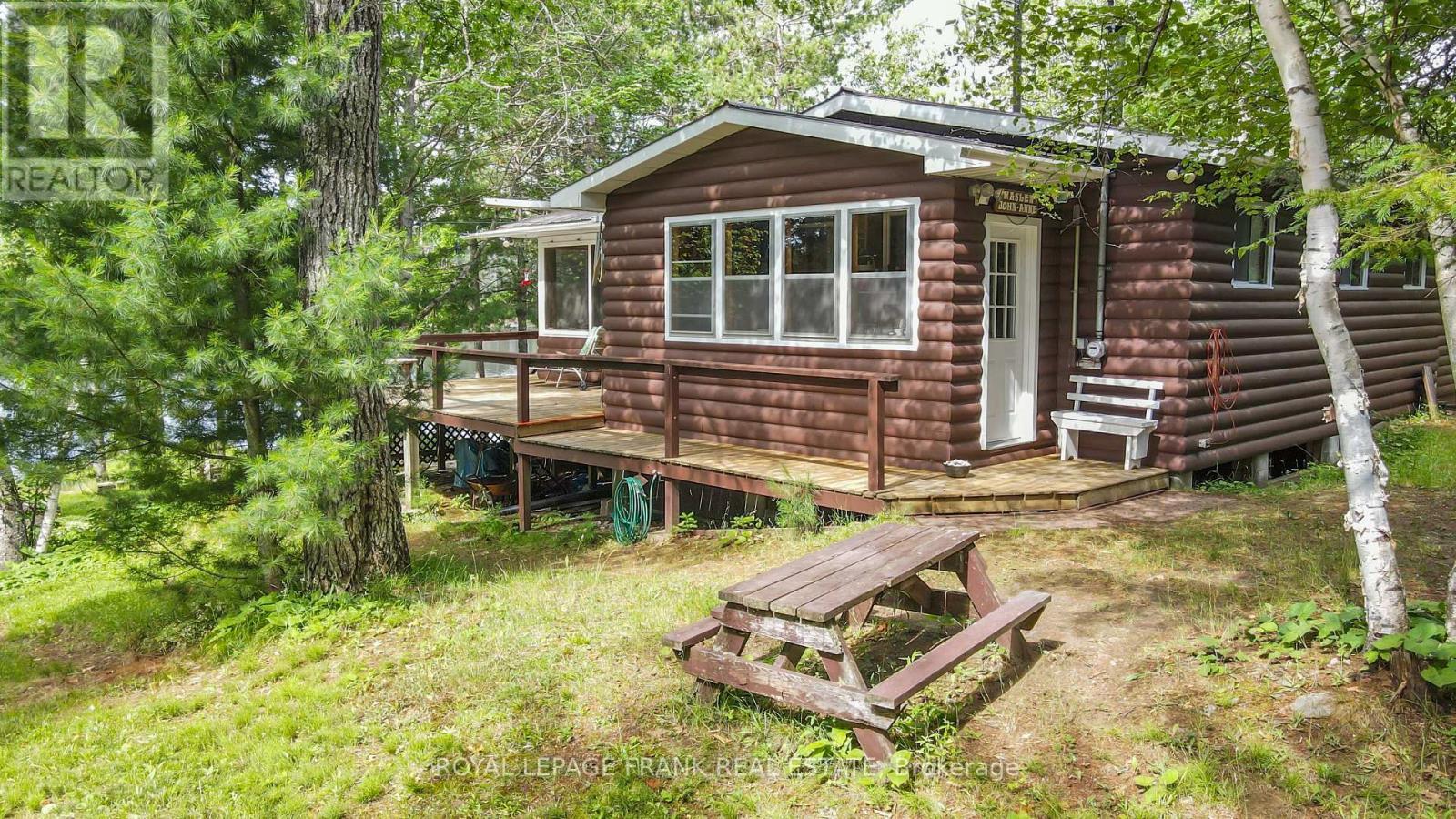 












2160 E HARTSMERE ROAD

,
Addington Highlands (Addington Highlands),




Ontario
K0L2M0

