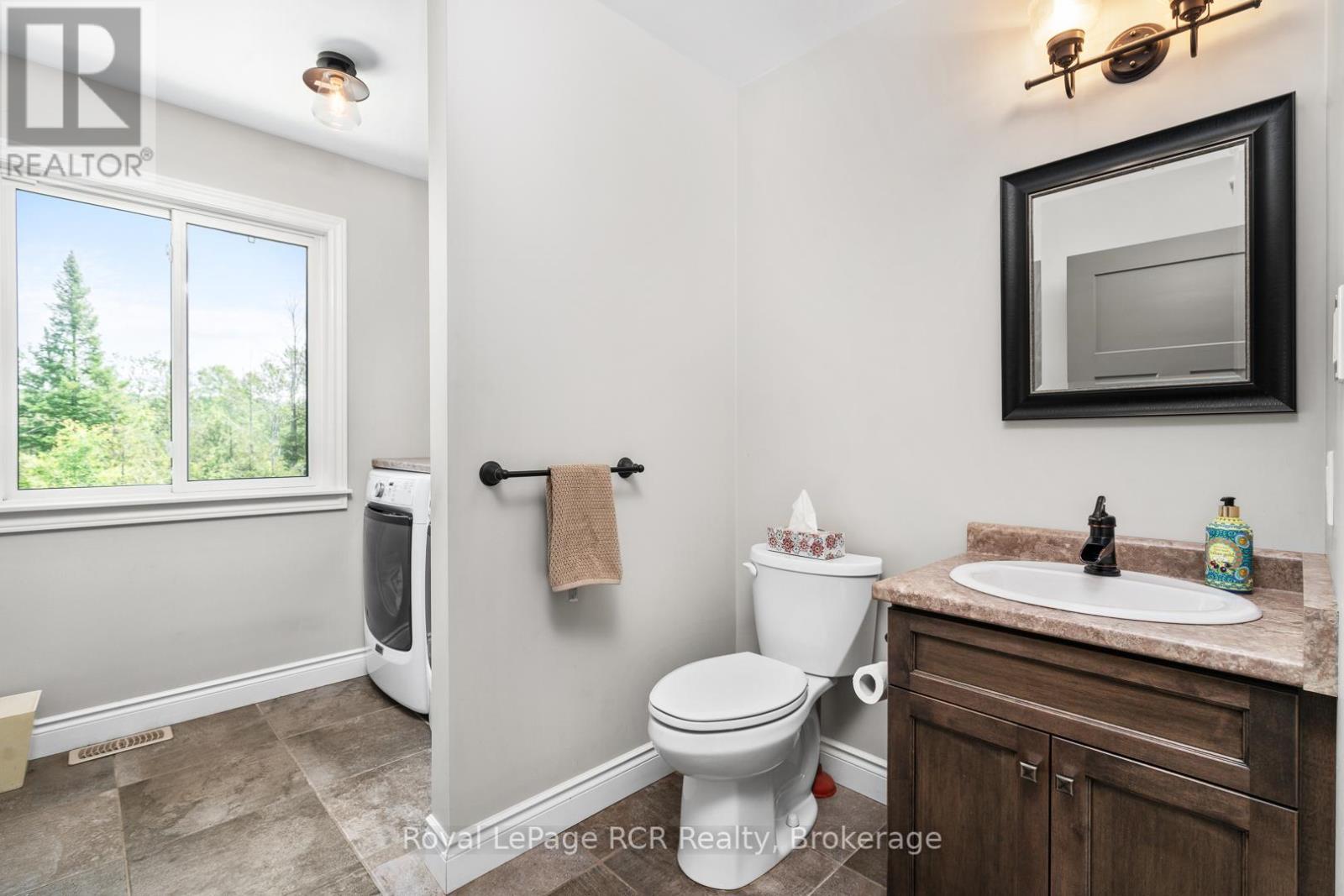 












112 SCOTTS HILL ROAD

,
West Grey,




Ontario
N4N3B8

