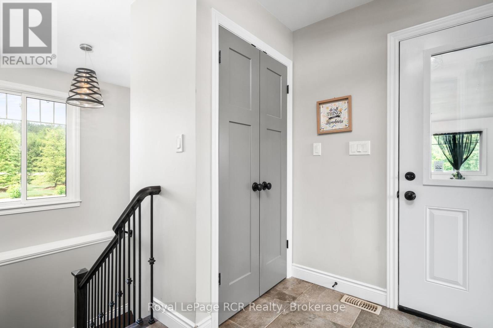 












112 SCOTTS HILL ROAD

,
West Grey,




Ontario
N4N3B8

