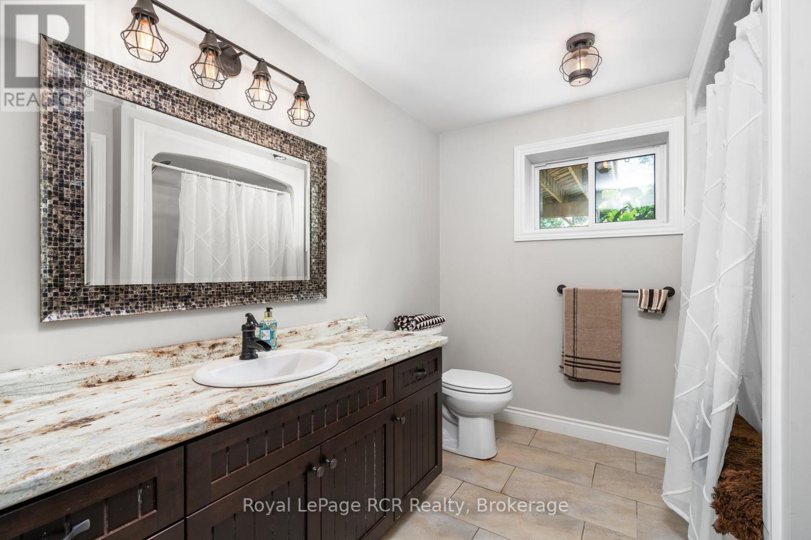 












112 SCOTTS HILL ROAD

,
West Grey,




Ontario
N4N3B8

