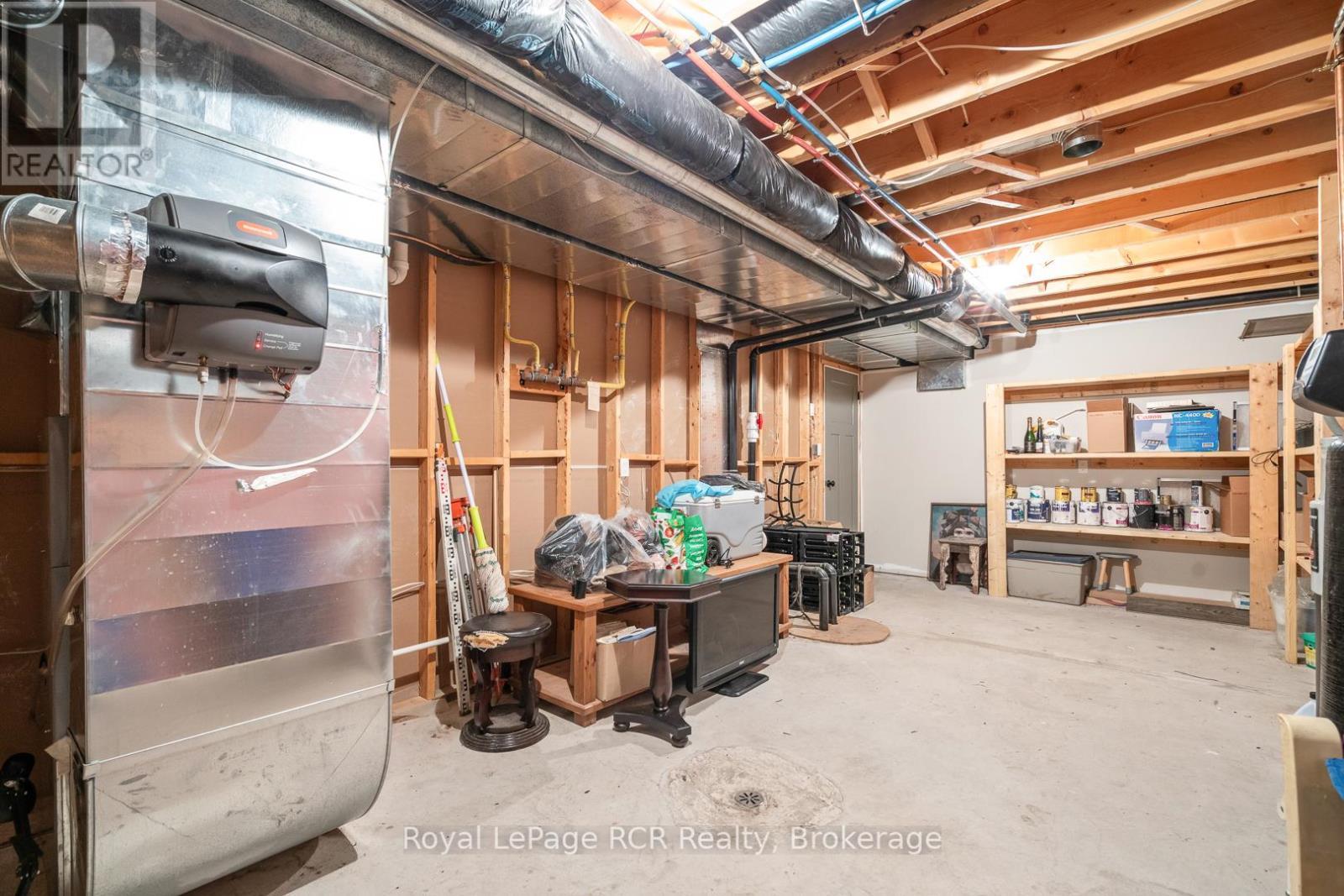 












112 SCOTTS HILL ROAD

,
West Grey,




Ontario
N4N3B8

