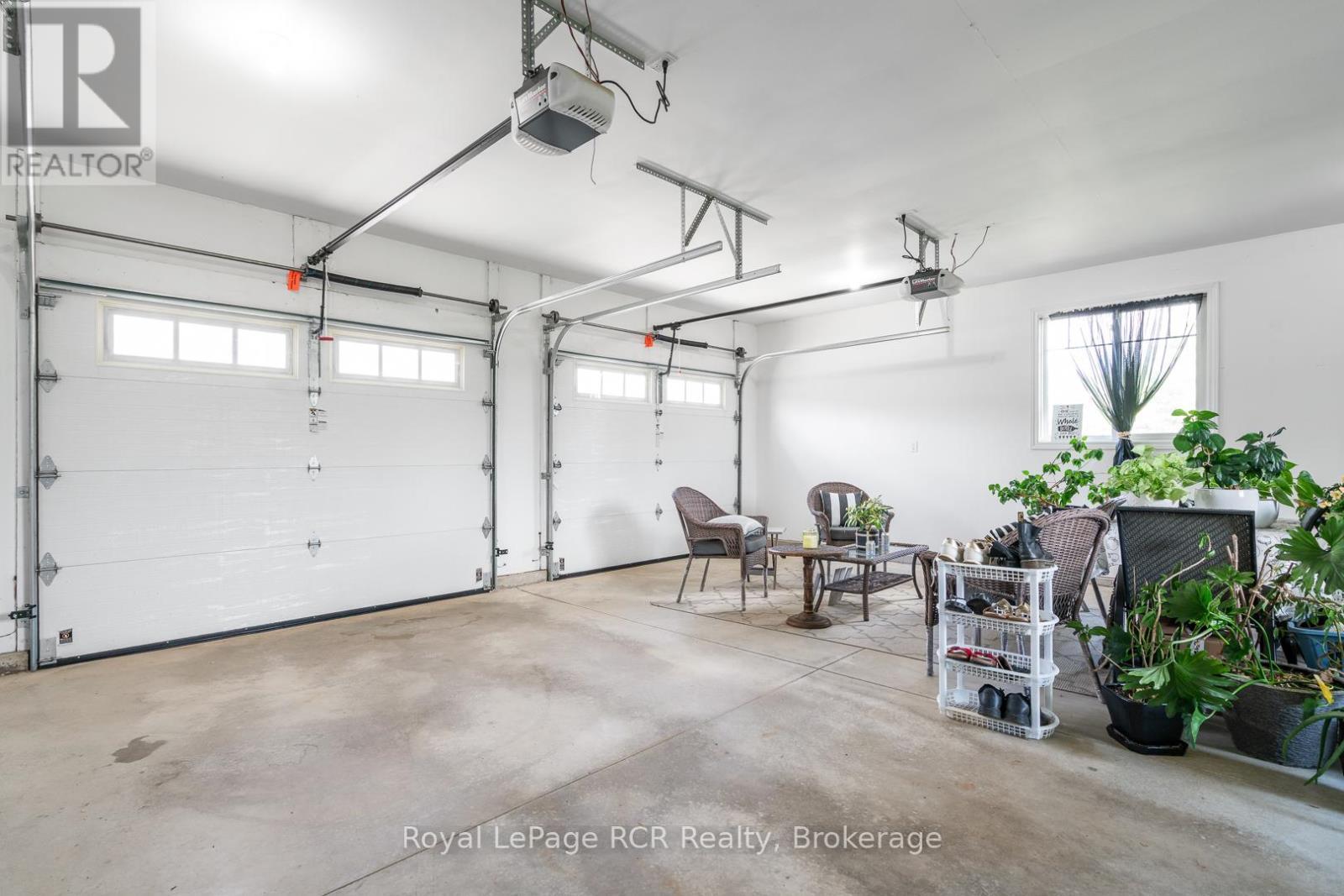 












112 SCOTTS HILL ROAD

,
West Grey,




Ontario
N4N3B8


