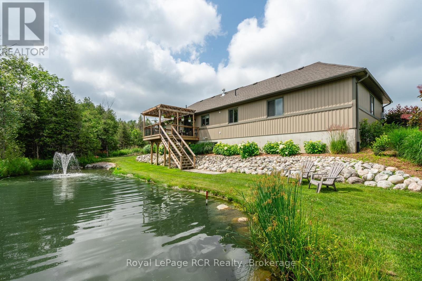 












112 SCOTTS HILL ROAD

,
West Grey,




Ontario
N4N3B8

