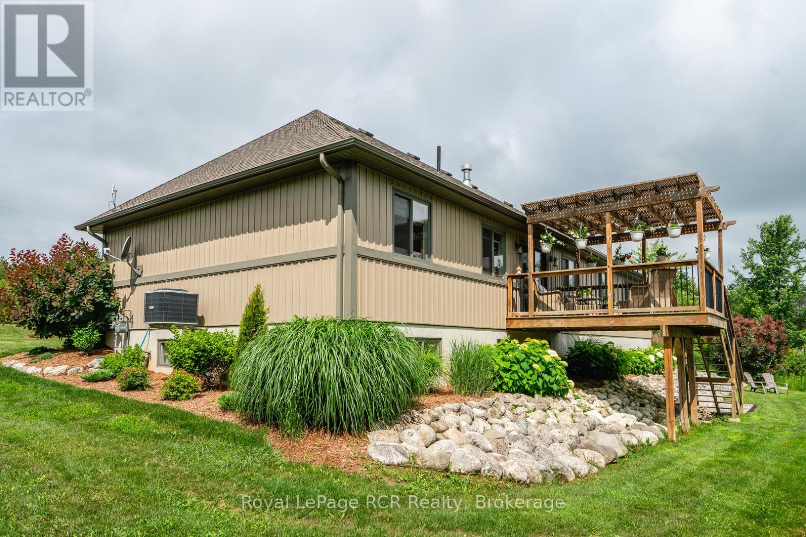 












112 SCOTTS HILL ROAD

,
West Grey,




Ontario
N4N3B8

