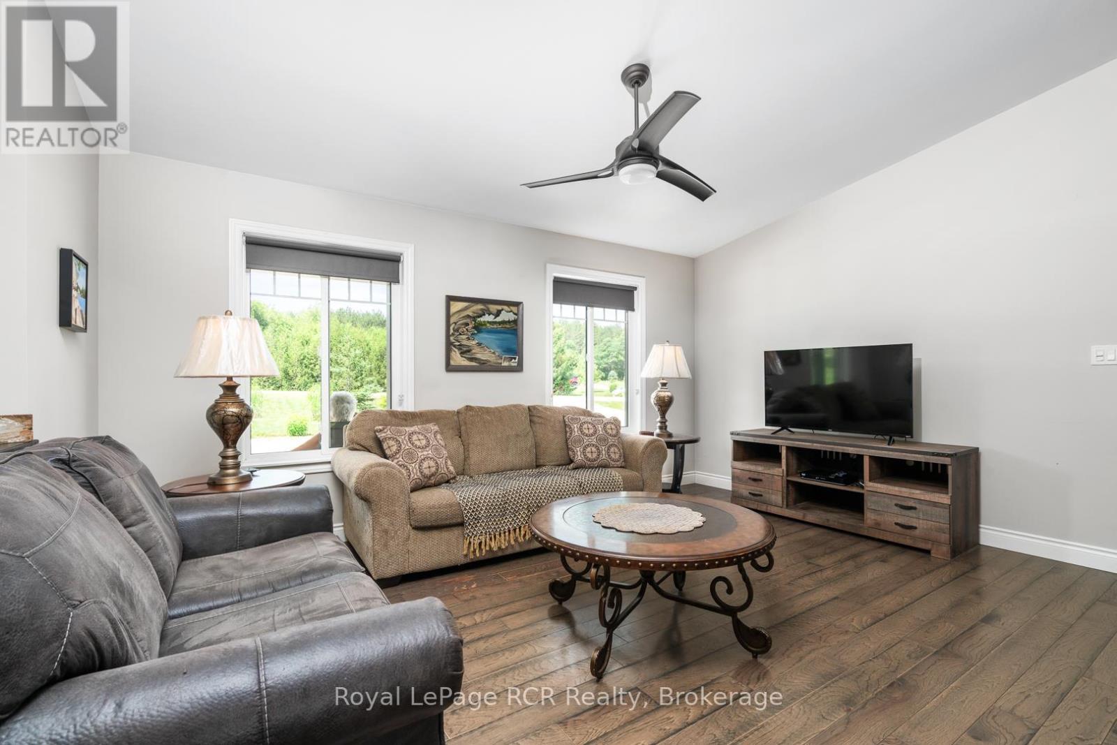












112 SCOTTS HILL ROAD

,
West Grey,




Ontario
N4N3B8

