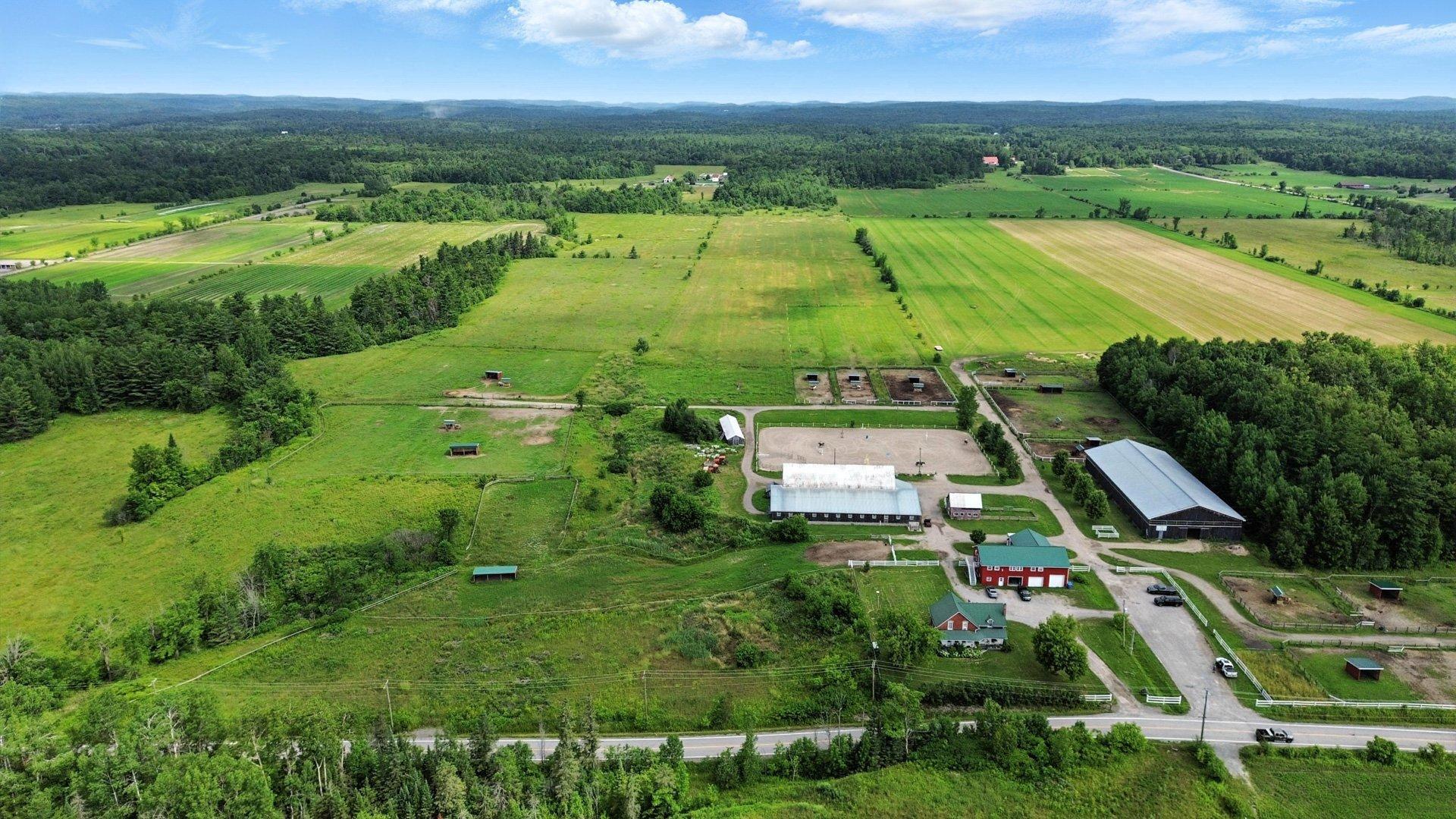 









245


Ch. Dufresne

,
Gatineau (Gatineau),







QC
J8R3C8


