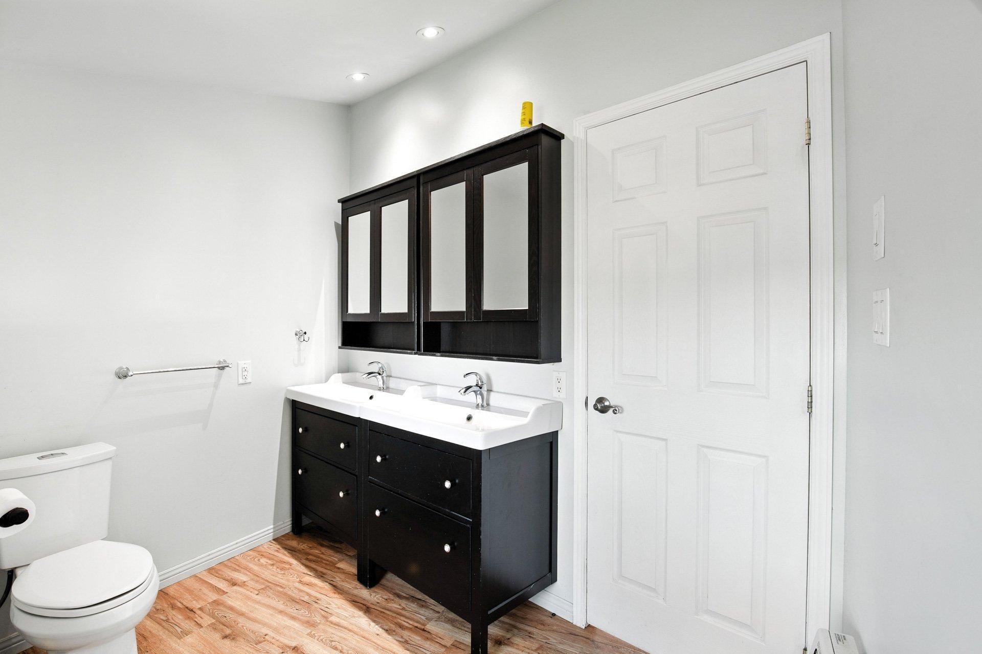 









245


Ch. Dufresne

,
Gatineau (Gatineau),







QC
J8R3C8

