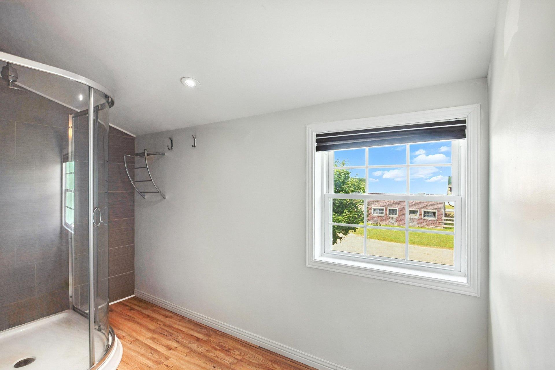 









245


Ch. Dufresne

,
Gatineau (Gatineau),







QC
J8R3C8

