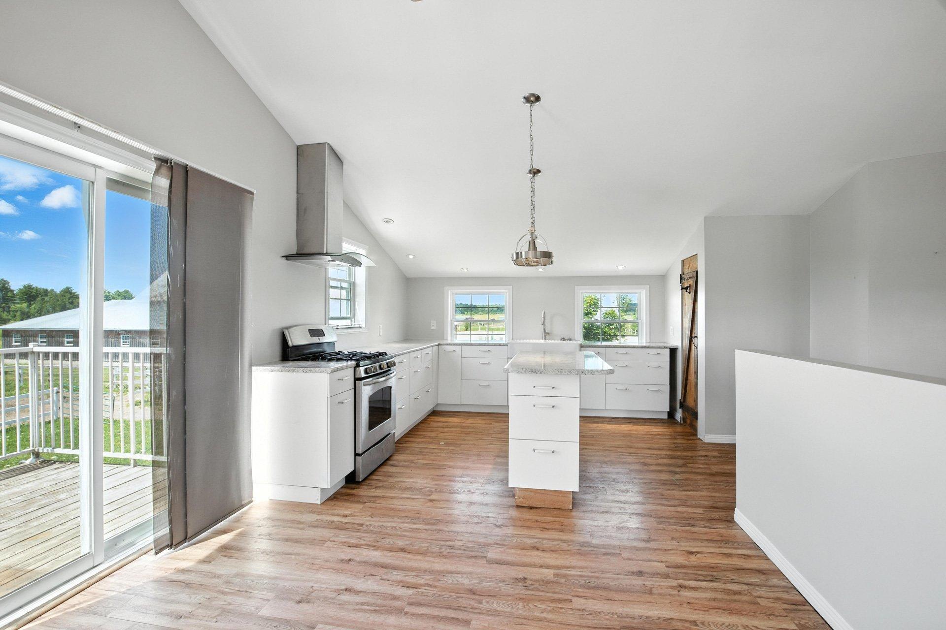 









245


Ch. Dufresne

,
Gatineau (Gatineau),







QC
J8R3C8

