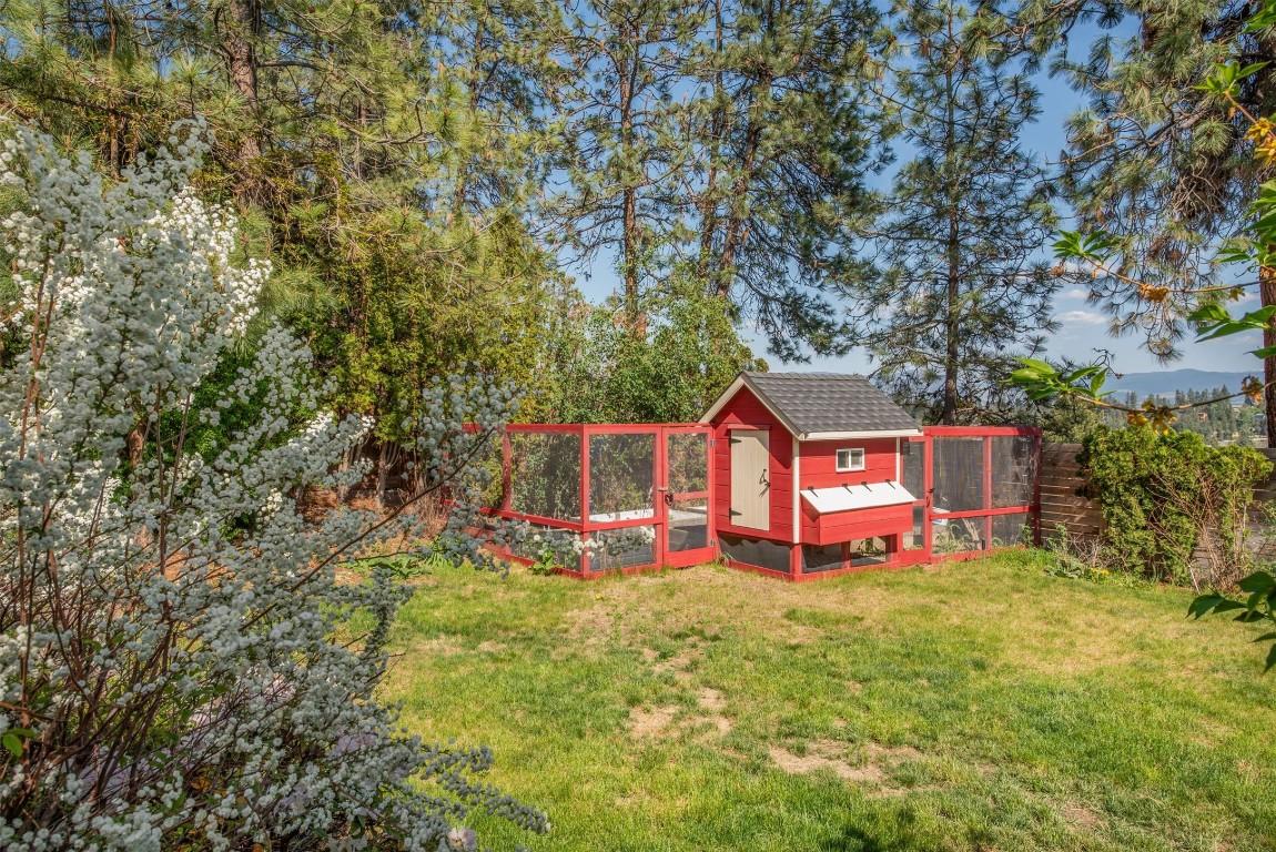 









2069


Horizon

Drive,
West Kelowna,




BC
V1Z 3N4

