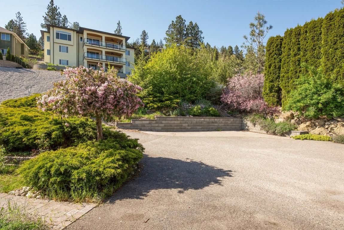 









2069


Horizon

Drive,
West Kelowna,




BC
V1Z 3N4

