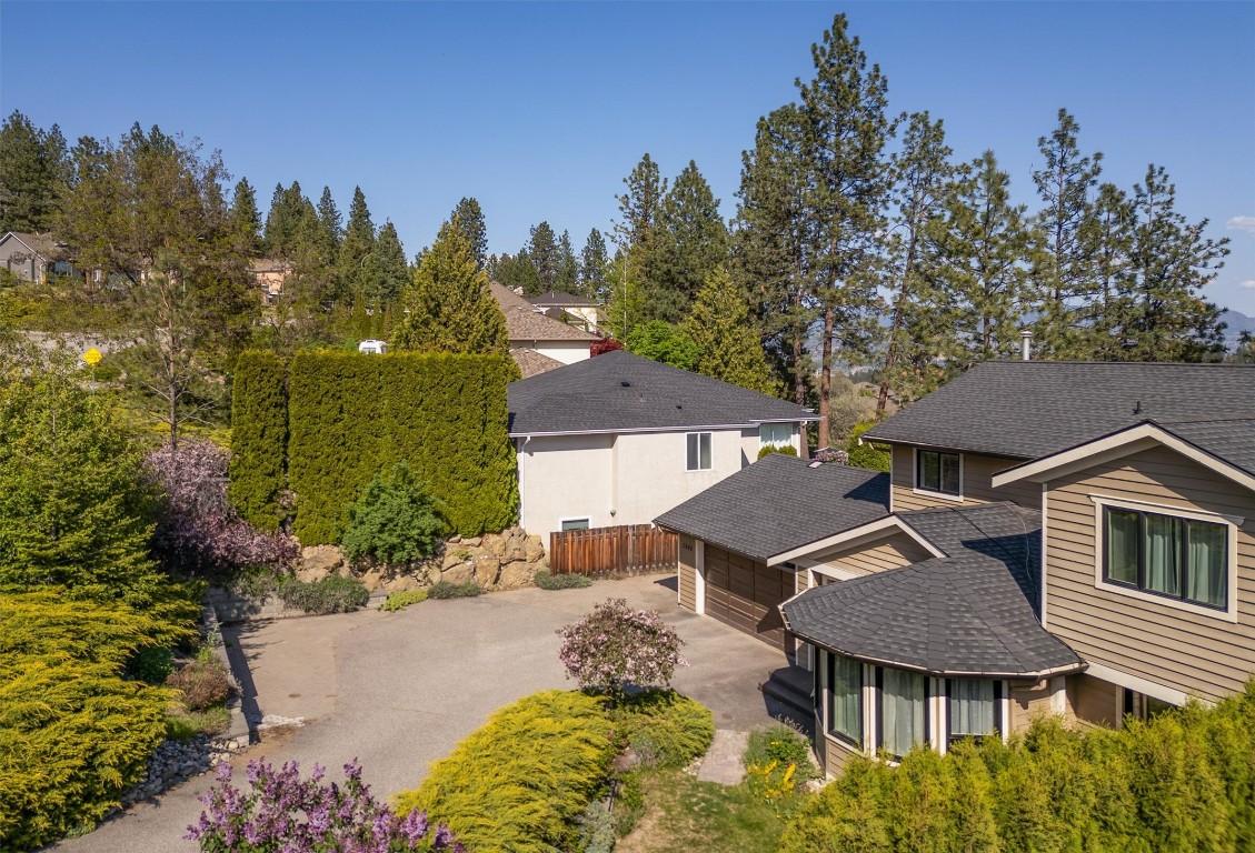 









2069


Horizon

Drive,
West Kelowna,




BC
V1Z 3N4

