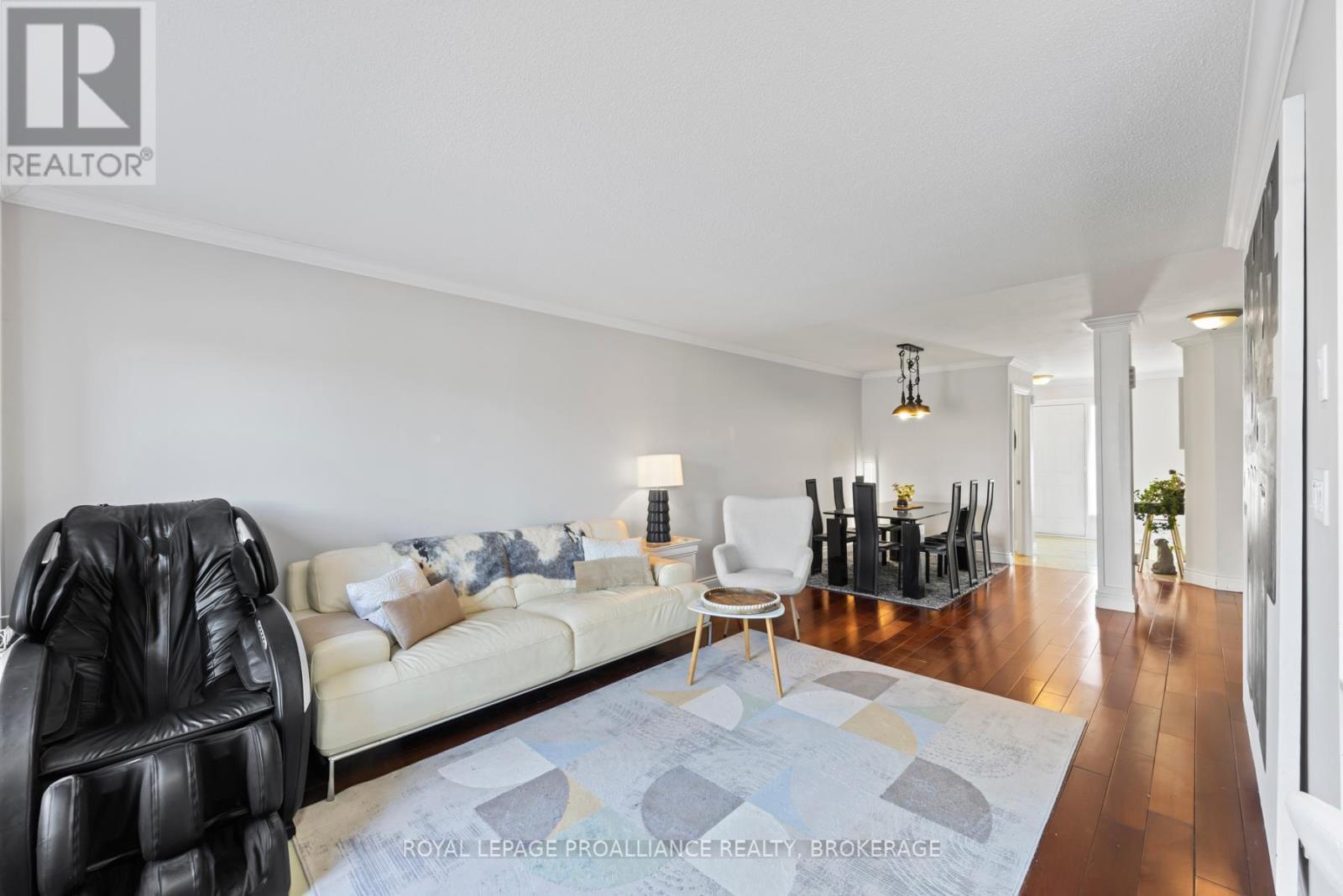 












29 - 1098 KING STREET W

,
Kingston (Central City West),




Ontario
K7M8J1

