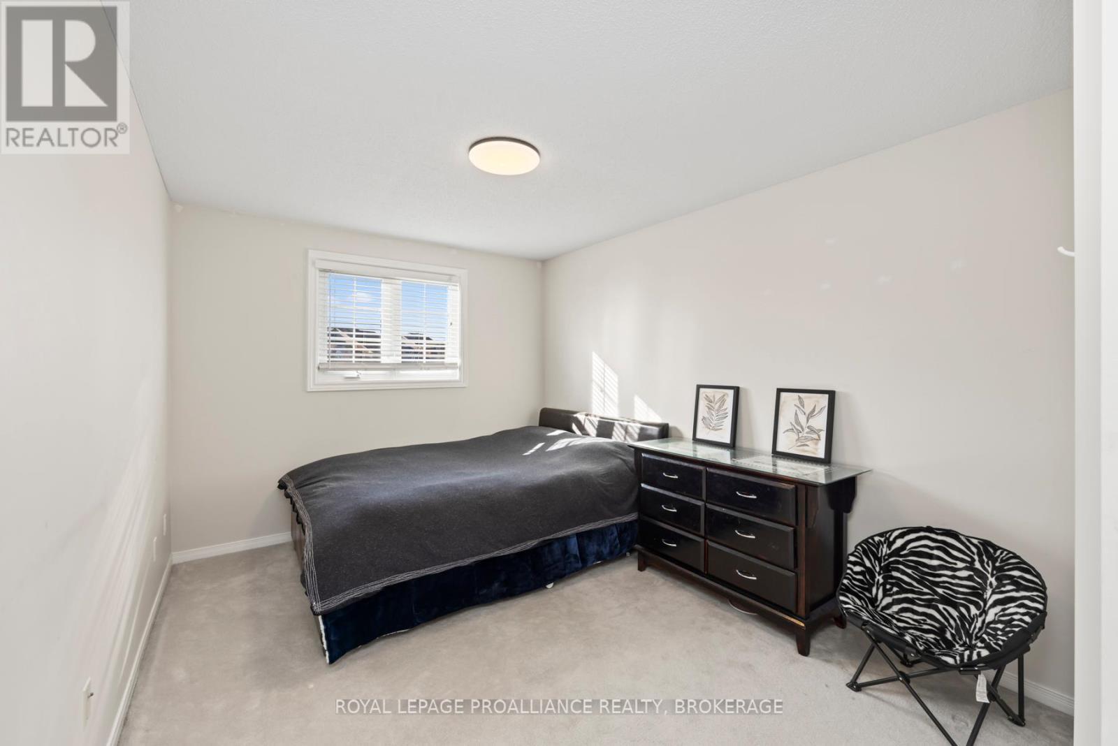 












29 - 1098 KING STREET W

,
Kingston (Central City West),




Ontario
K7M8J1

