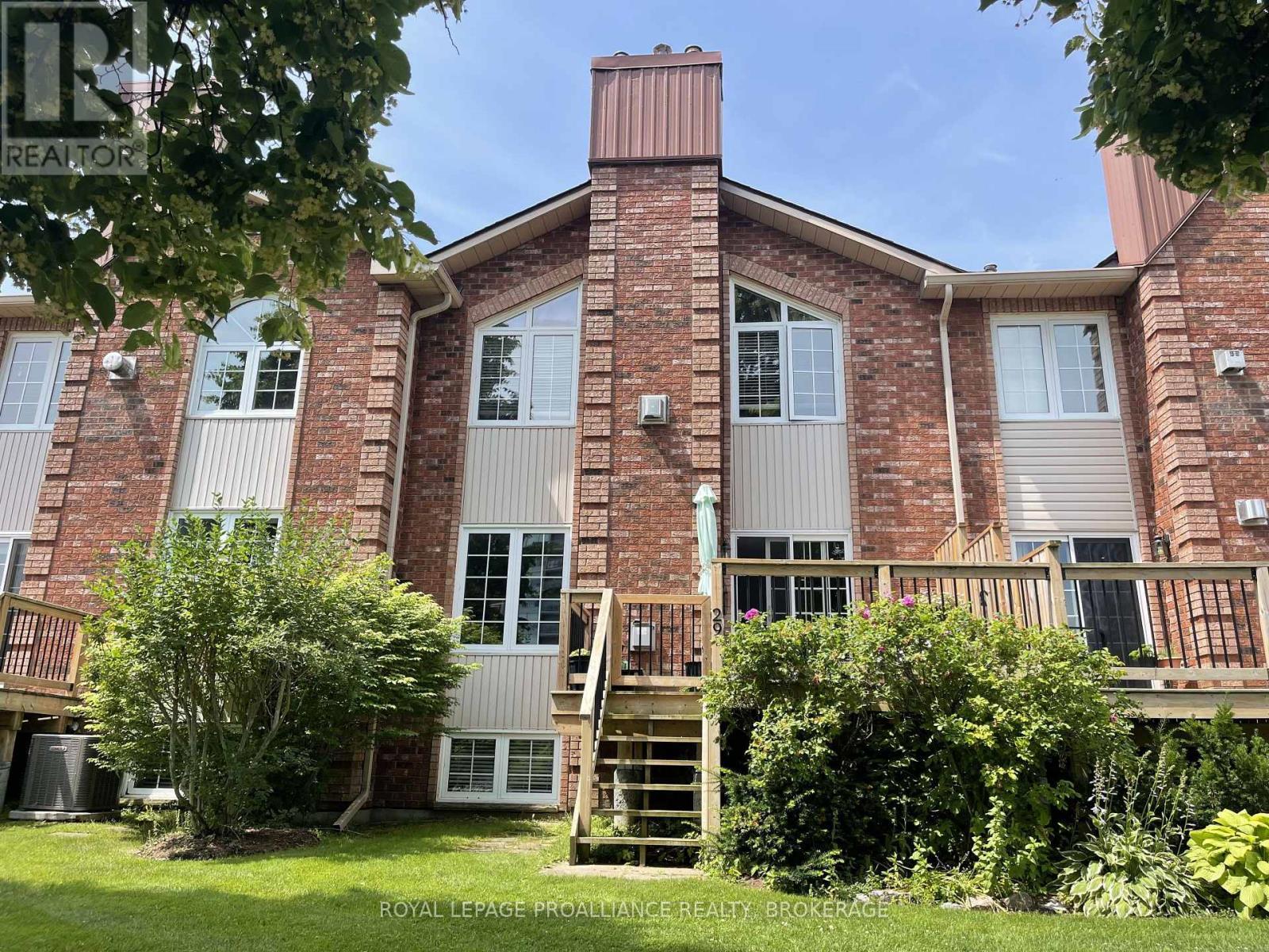 












29 - 1098 KING STREET W

,
Kingston (Central City West),




Ontario
K7M8J1

