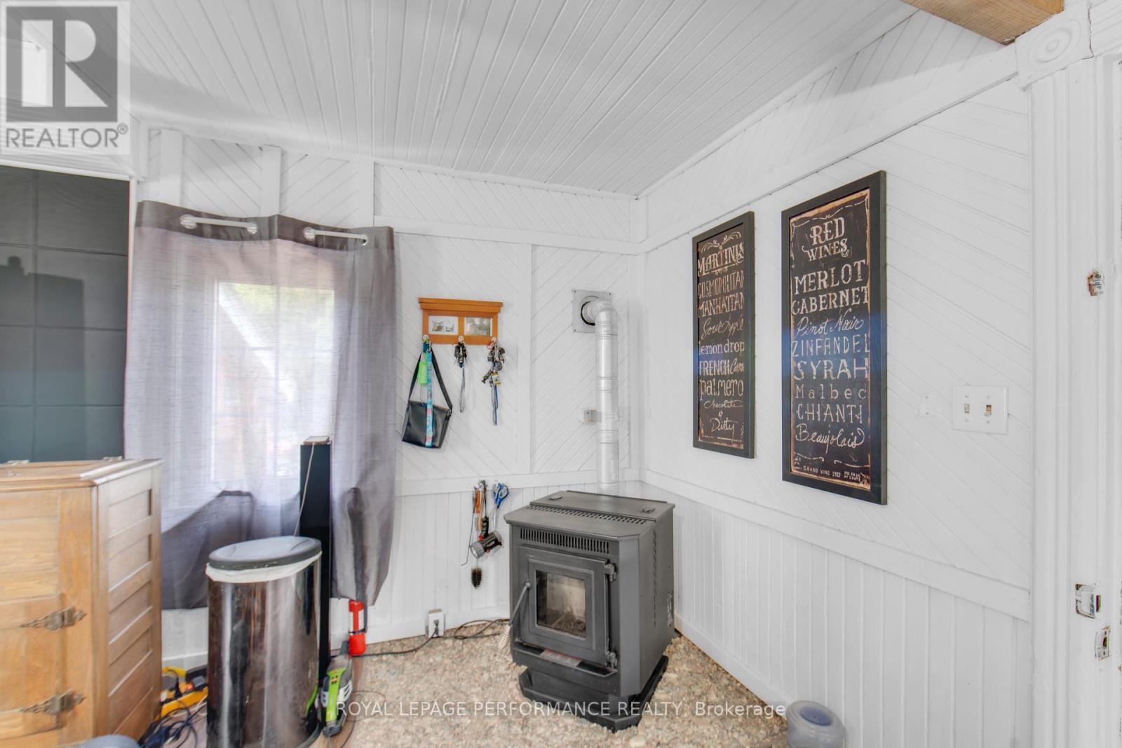 












961 BOUNDARY ROAD N

,
Alfred and Plantagenet,




Ontario
K0B1C0

