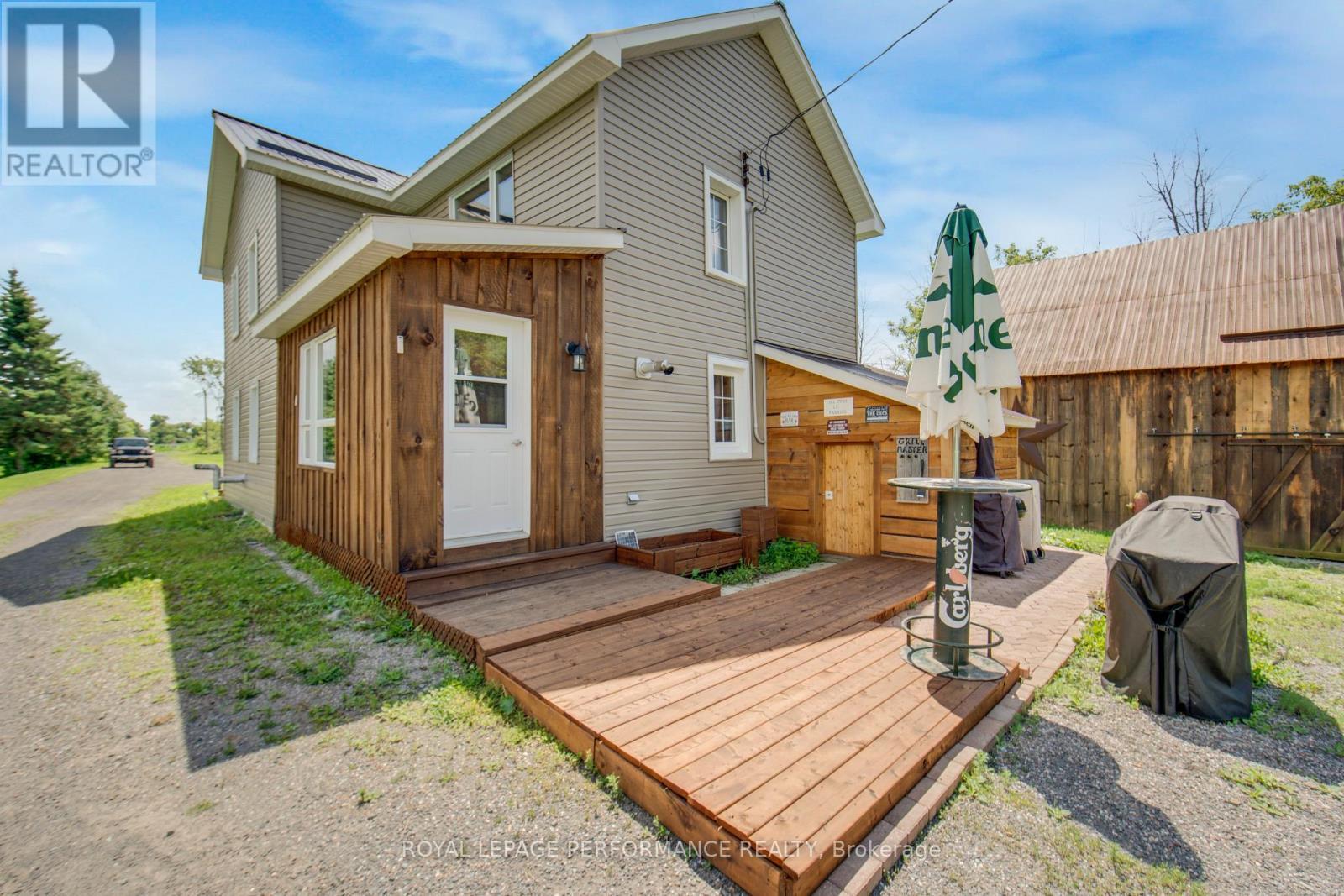 












961 BOUNDARY ROAD N

,
Alfred and Plantagenet,




Ontario
K0B1C0

